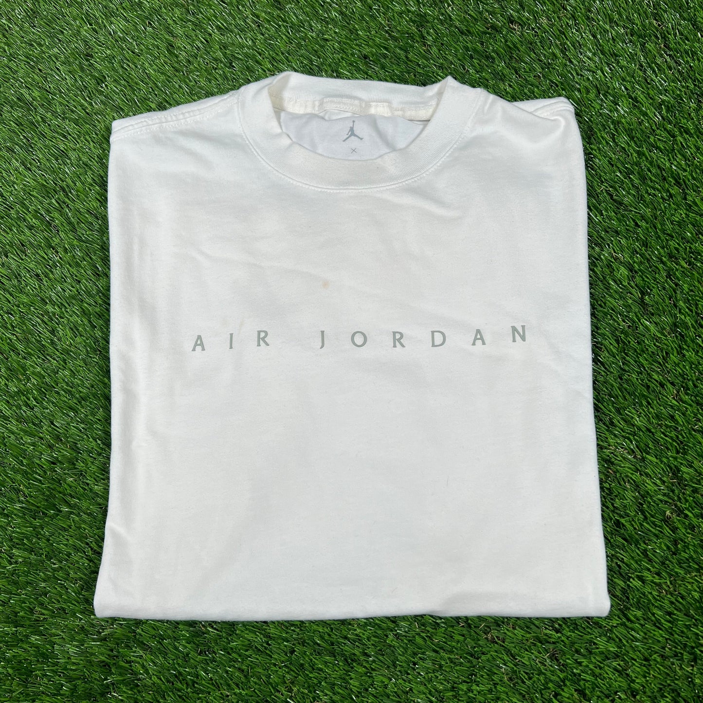 Jordan Union LA Air Jordan White Tee Size Medium USED x14666