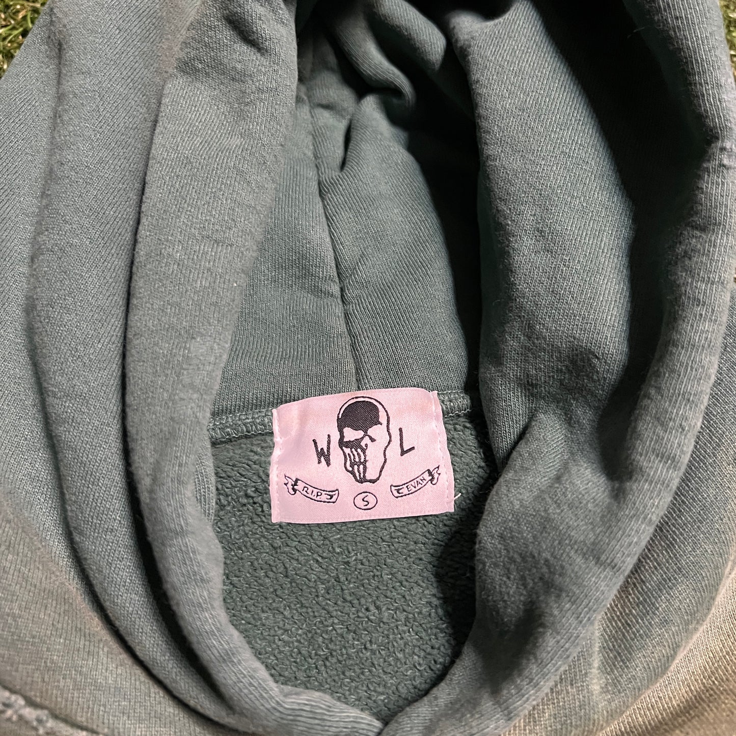 Warren Lotas Green "Thousand Yard Stare" Hoodie Size Small USED x14176