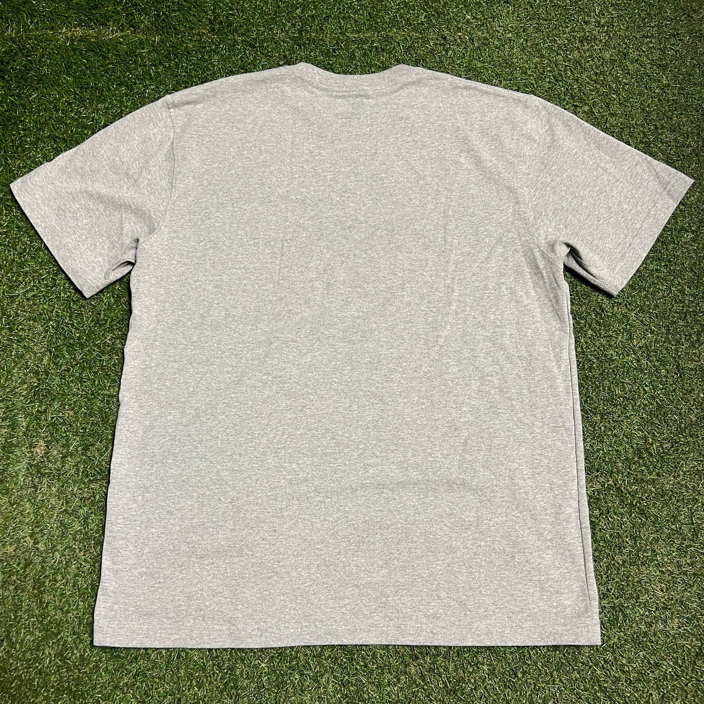 Carhartt "Outwork. Outplay. Outhunt" Grey Tee Size Medium USED x14144