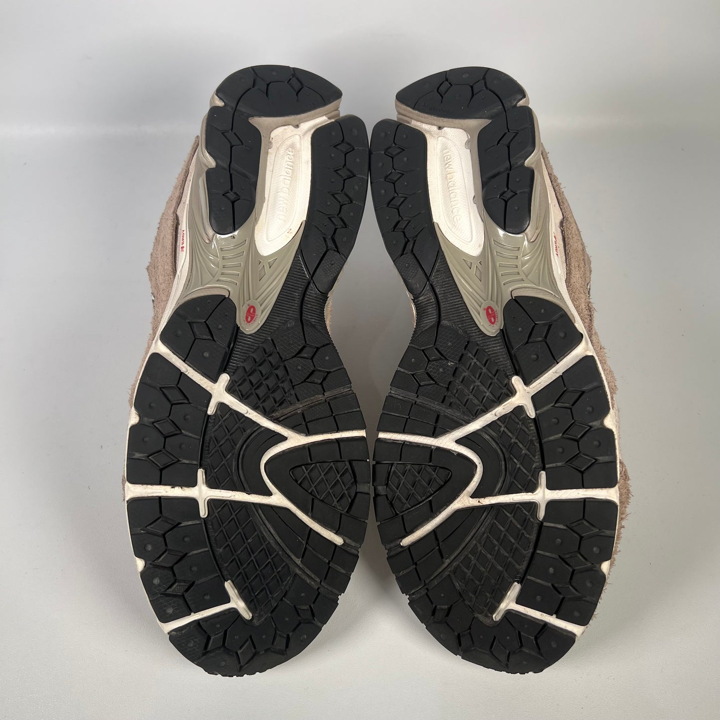 New Balance 2002R Driftwood (2023) Size 10.5 USED s18009
