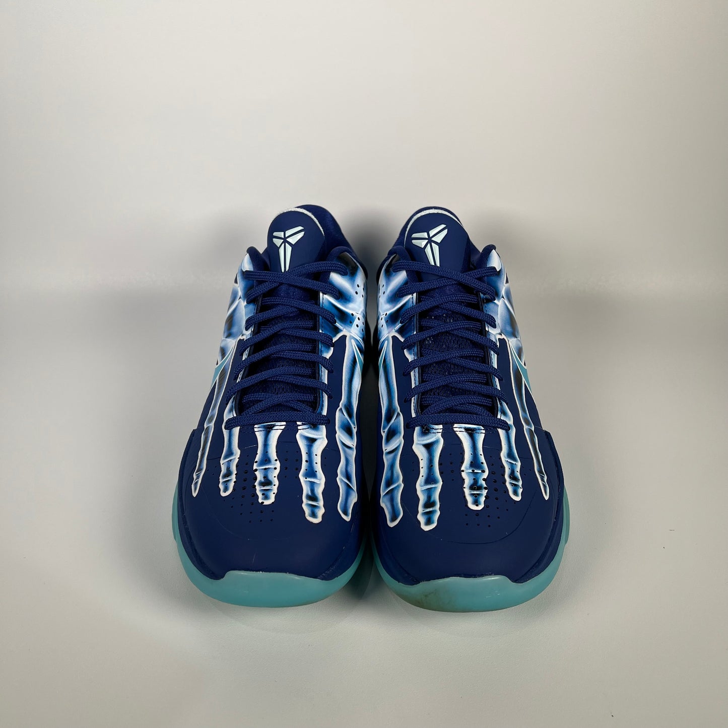 Nike Kobe 5 X-Ray Size 9 USED s17355