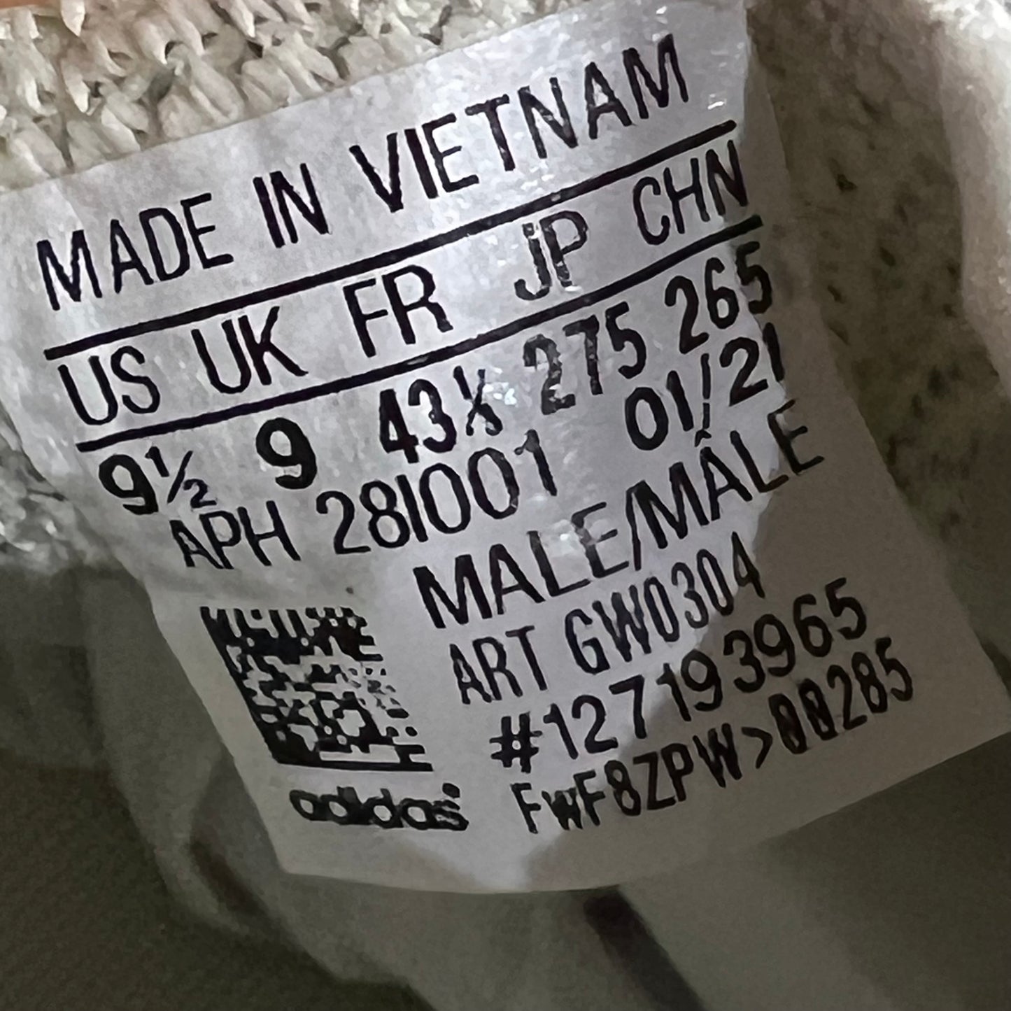Yeezy 380 Alien Blue (2021) Size 9.5 NEW s19537
