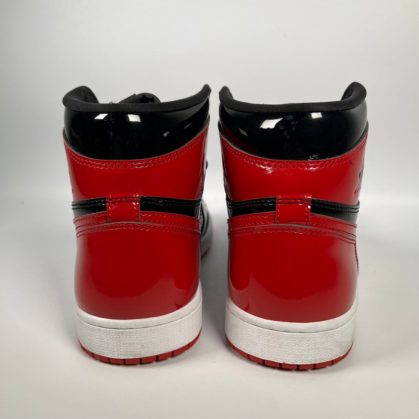Jordan 1 High Patent Bred (2021) Size 9.5 USED s17924
