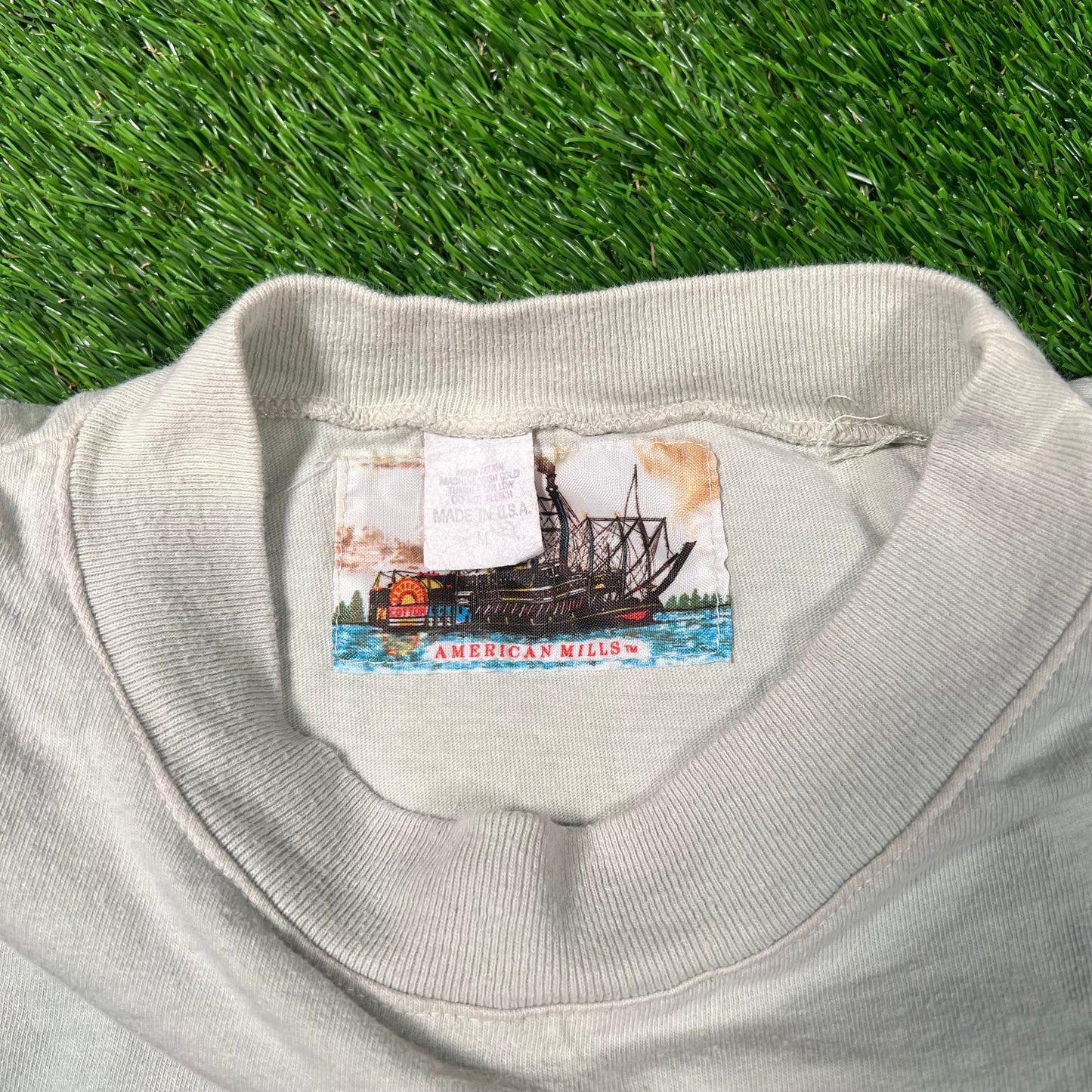 1990s Baby Tiger Nature Light Green Tee Size Medium USED v17778