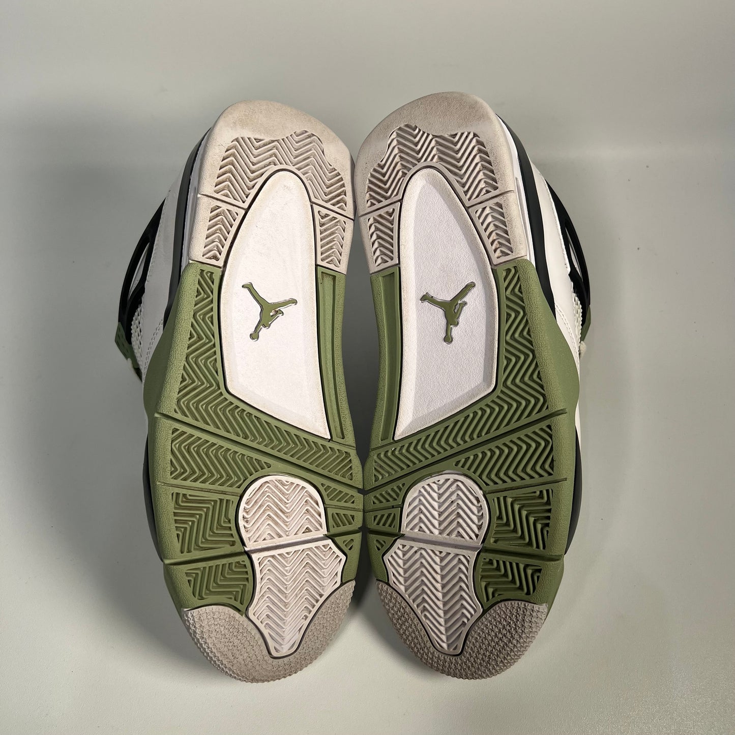 Jordan 4 Seafoam (2023) Size 9M/10.5W USED s17653