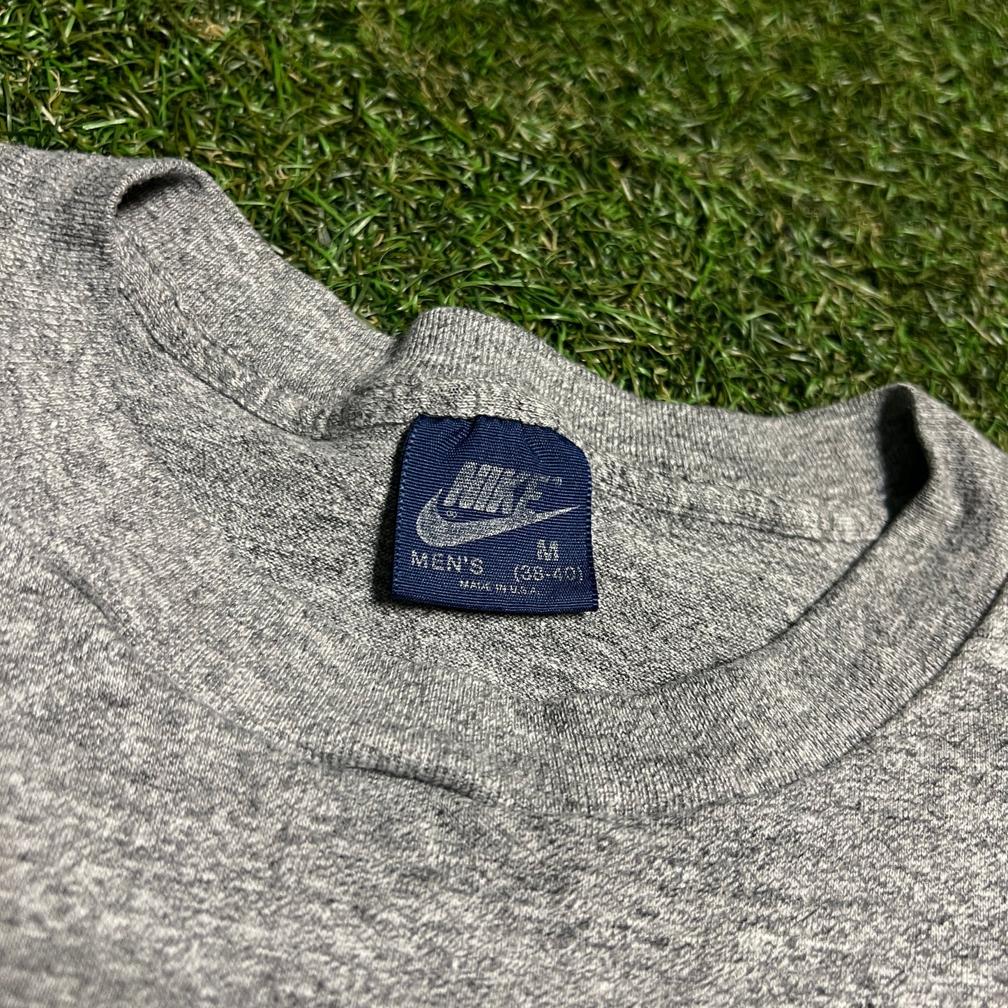 Nike Burgundy Check Grey Long Sleeve Size Medium USED V15847