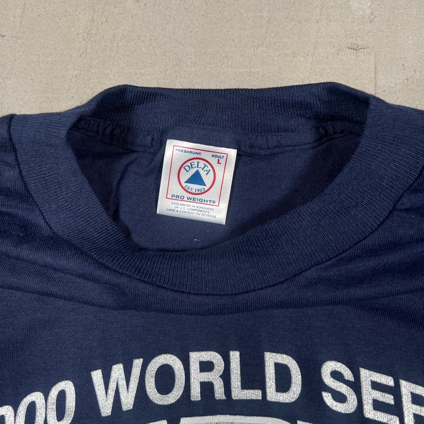 2000 New York Yankees Navy World Series Tee Size Large NEW v19272