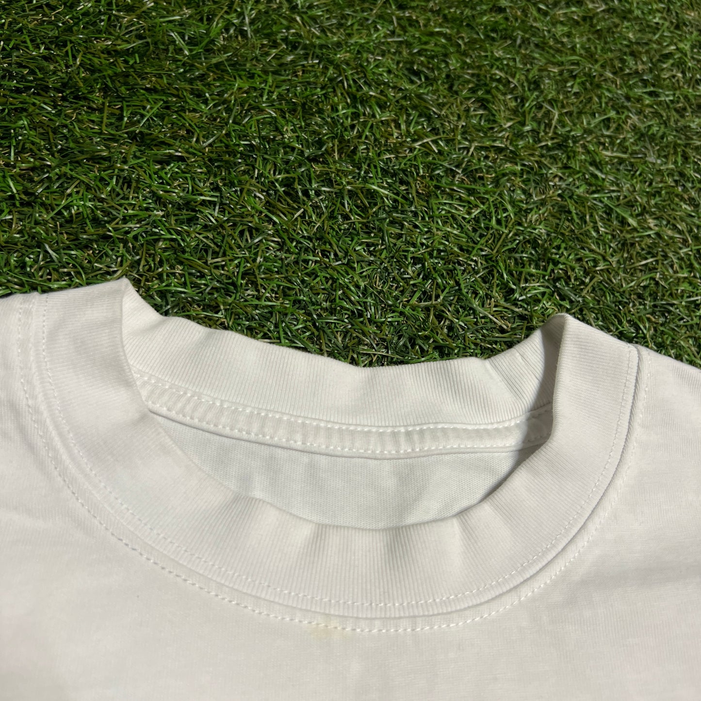 Yellyard War Ready White Tee Size Medium USED x14208