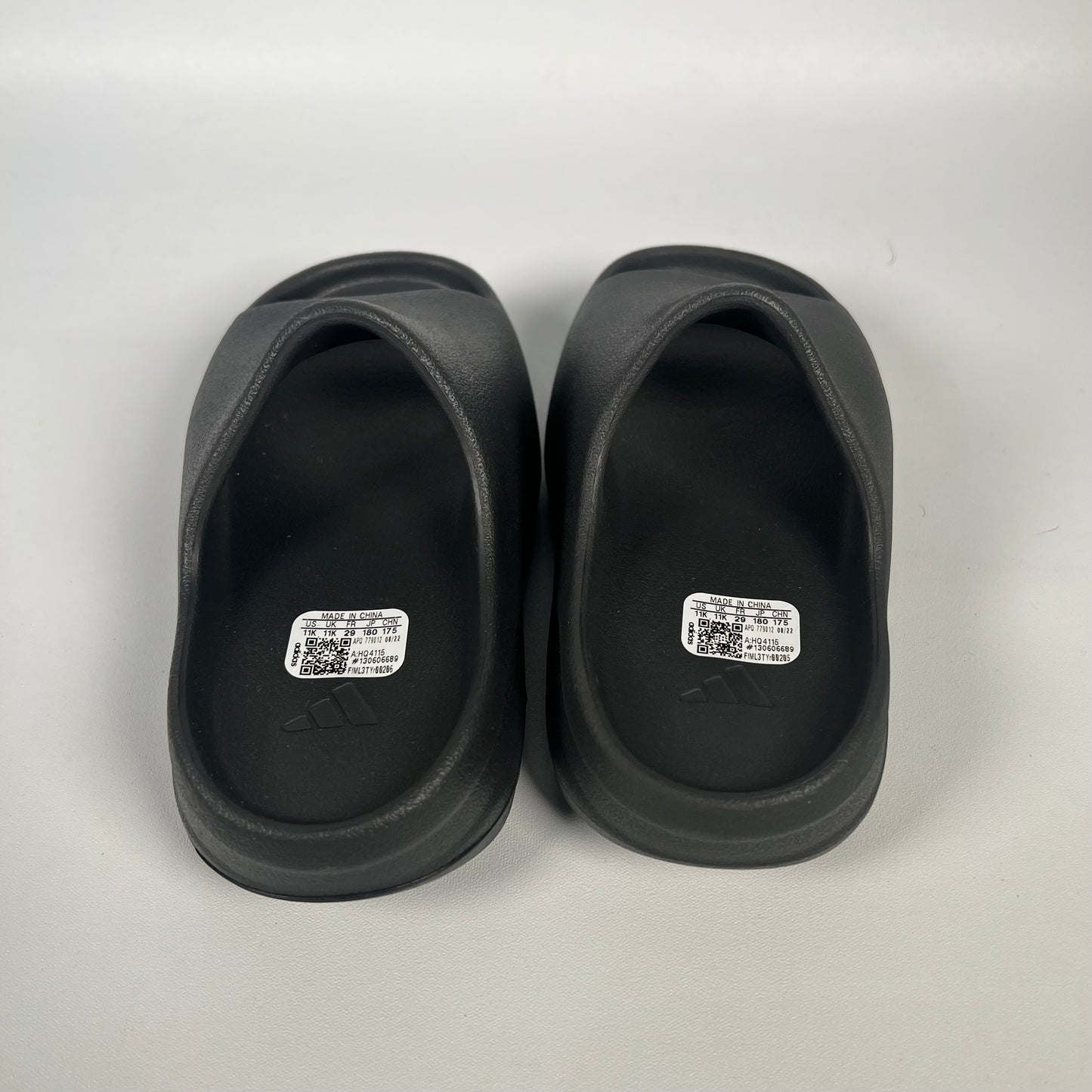 Yeezy Slide Onyx Siz 11k NEW s17921