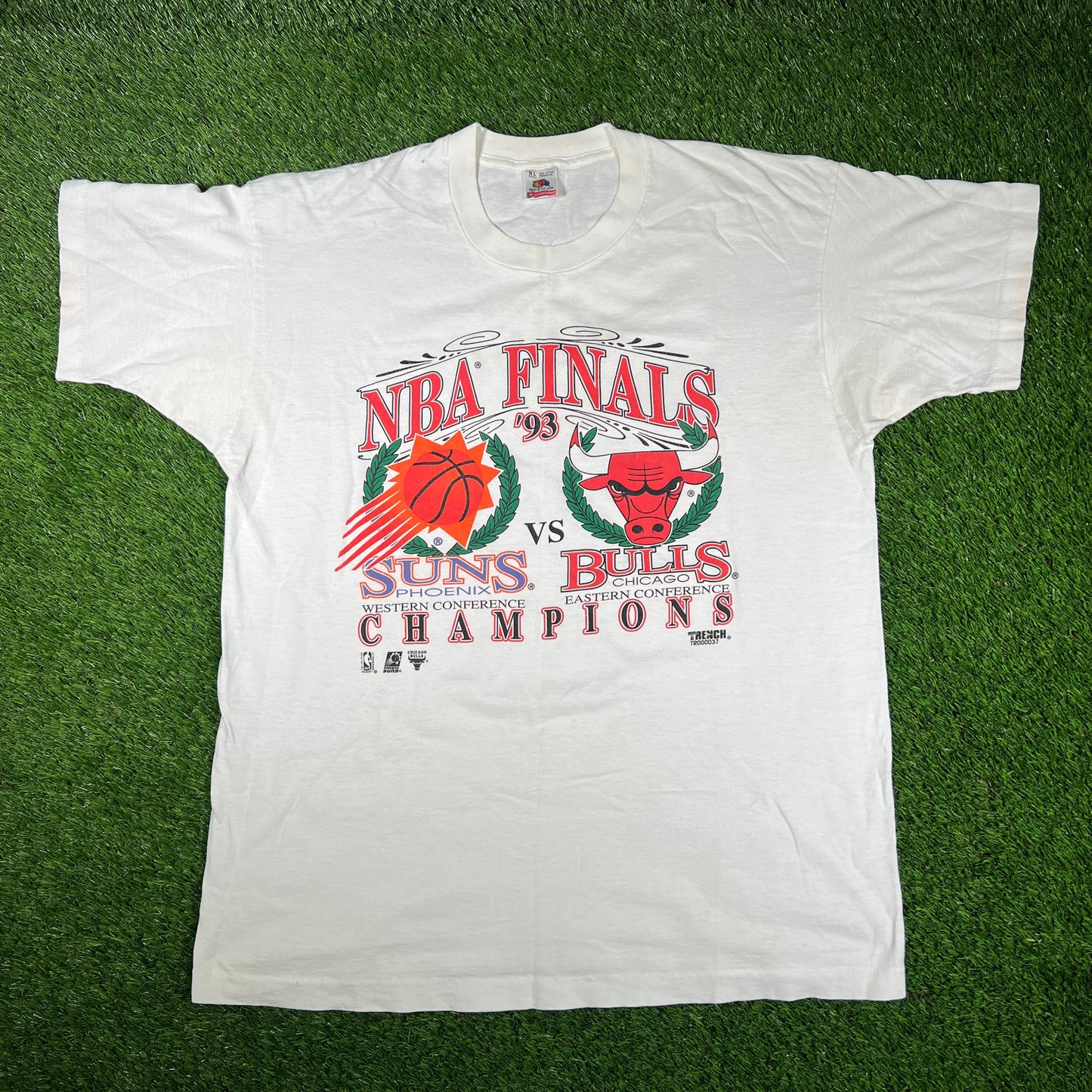 1993 Bulls Vs Suns NBA Finals White Tee Size XL USED v16726
