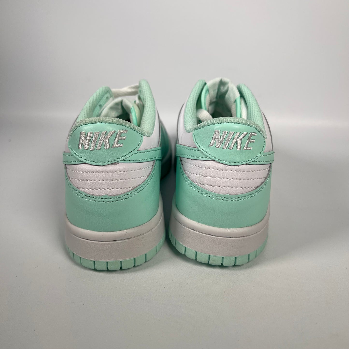Nike Dunk Low Mint Foam (2024) Size 6.5y NEW s17791