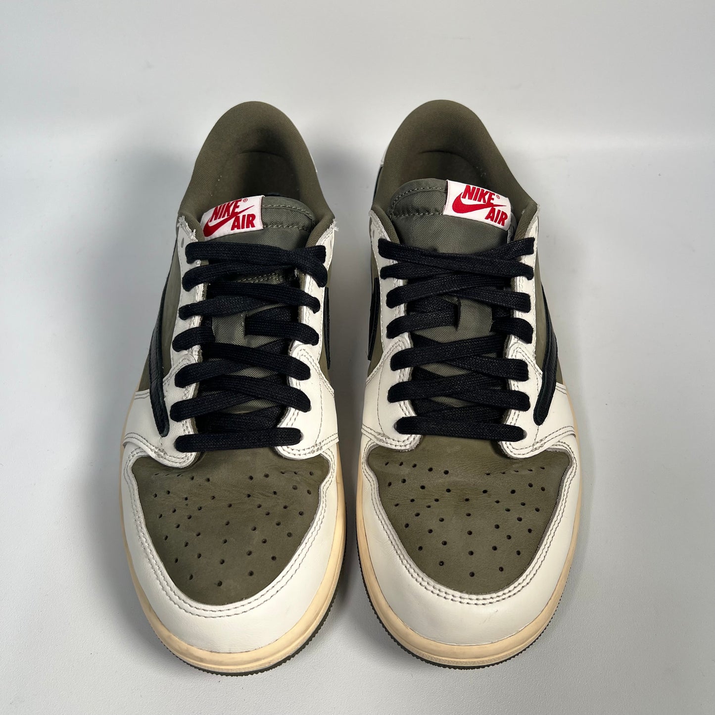 Jordan 1 Travis Scott Medium Olive Size 9.5 USED s17176