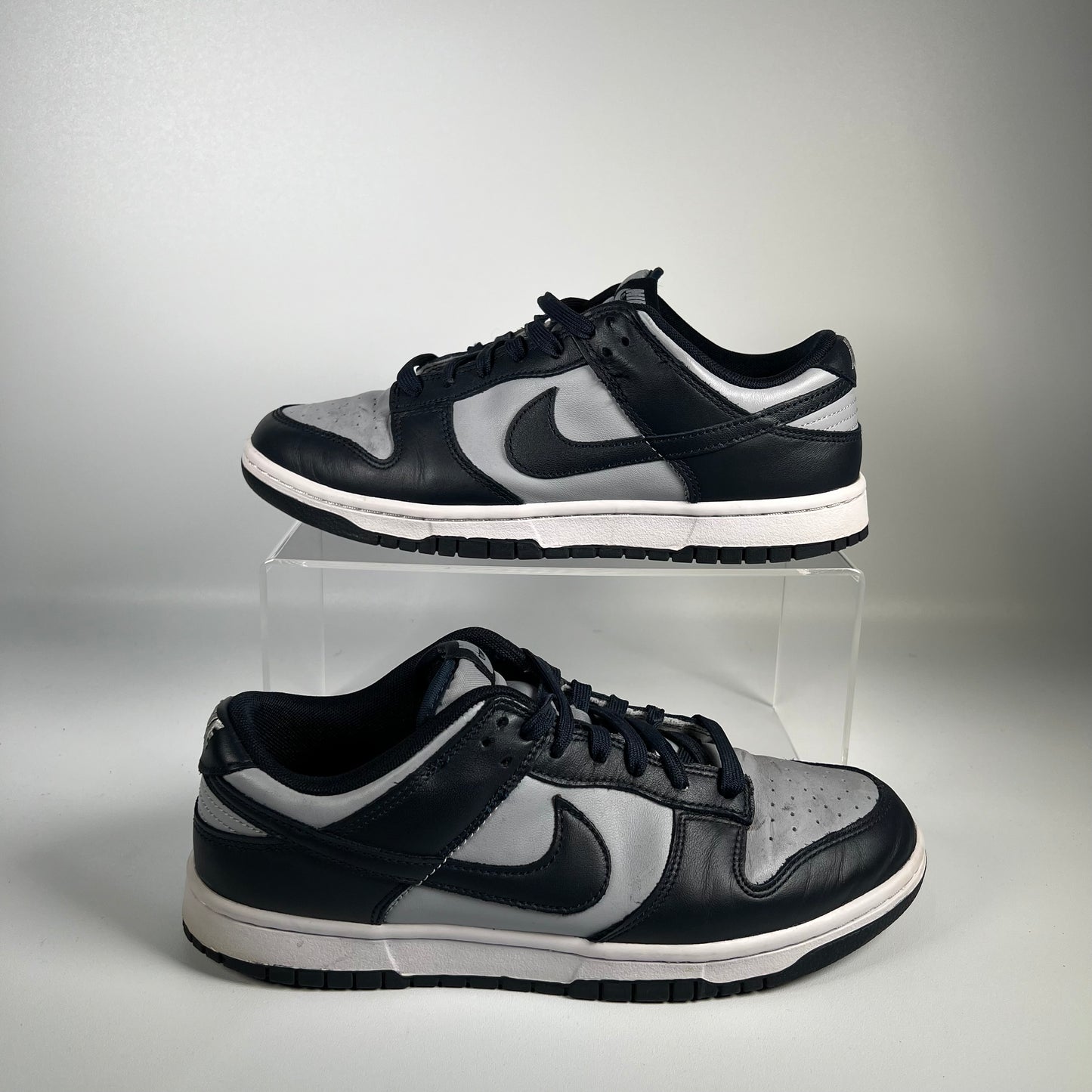 Nike Dunk Low Georgetown Size 8.5 USED s17470