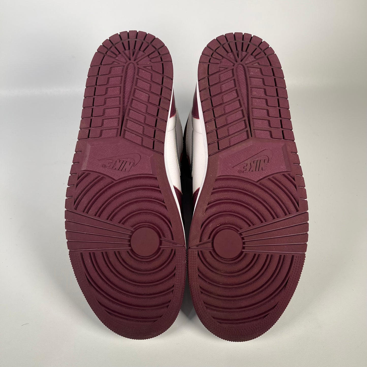 Jordan 1 High Bordeaux (2021) Size 10 USED s17890