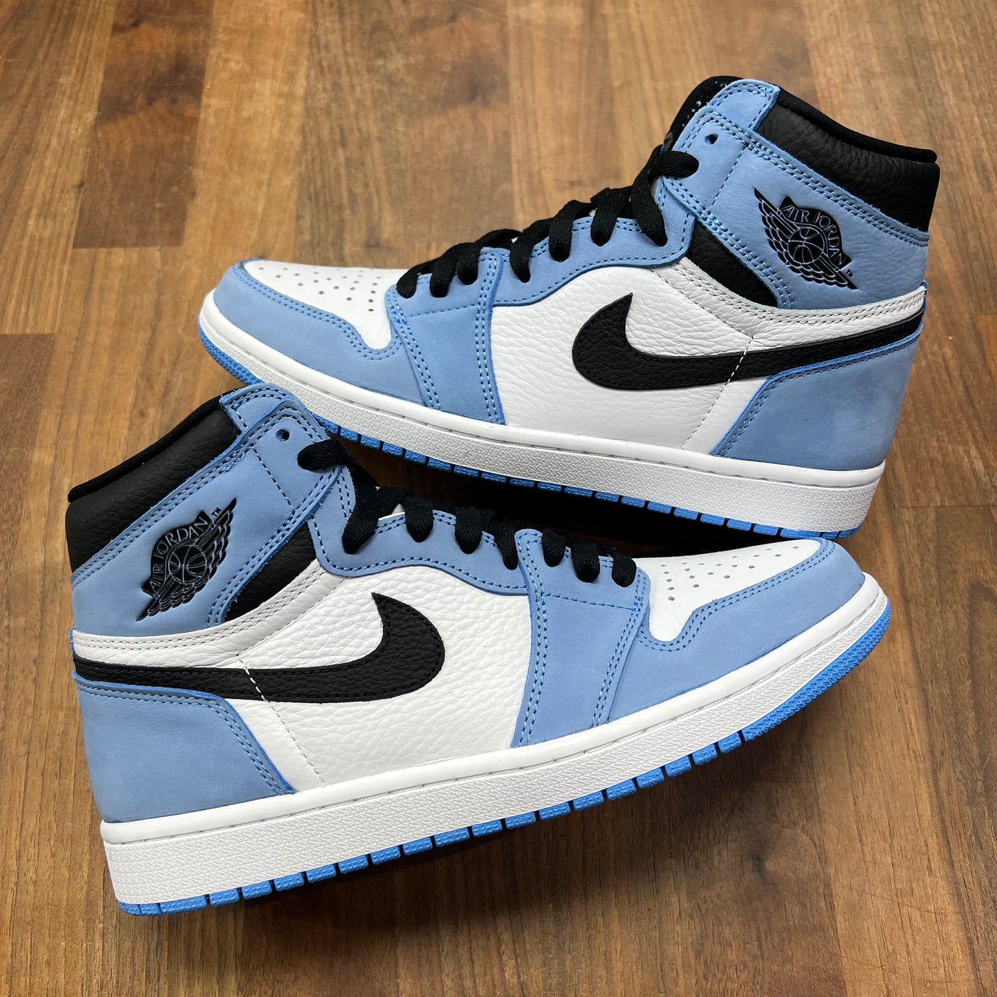 Jordan 1 University Blue Size 8.5 NEW s16365