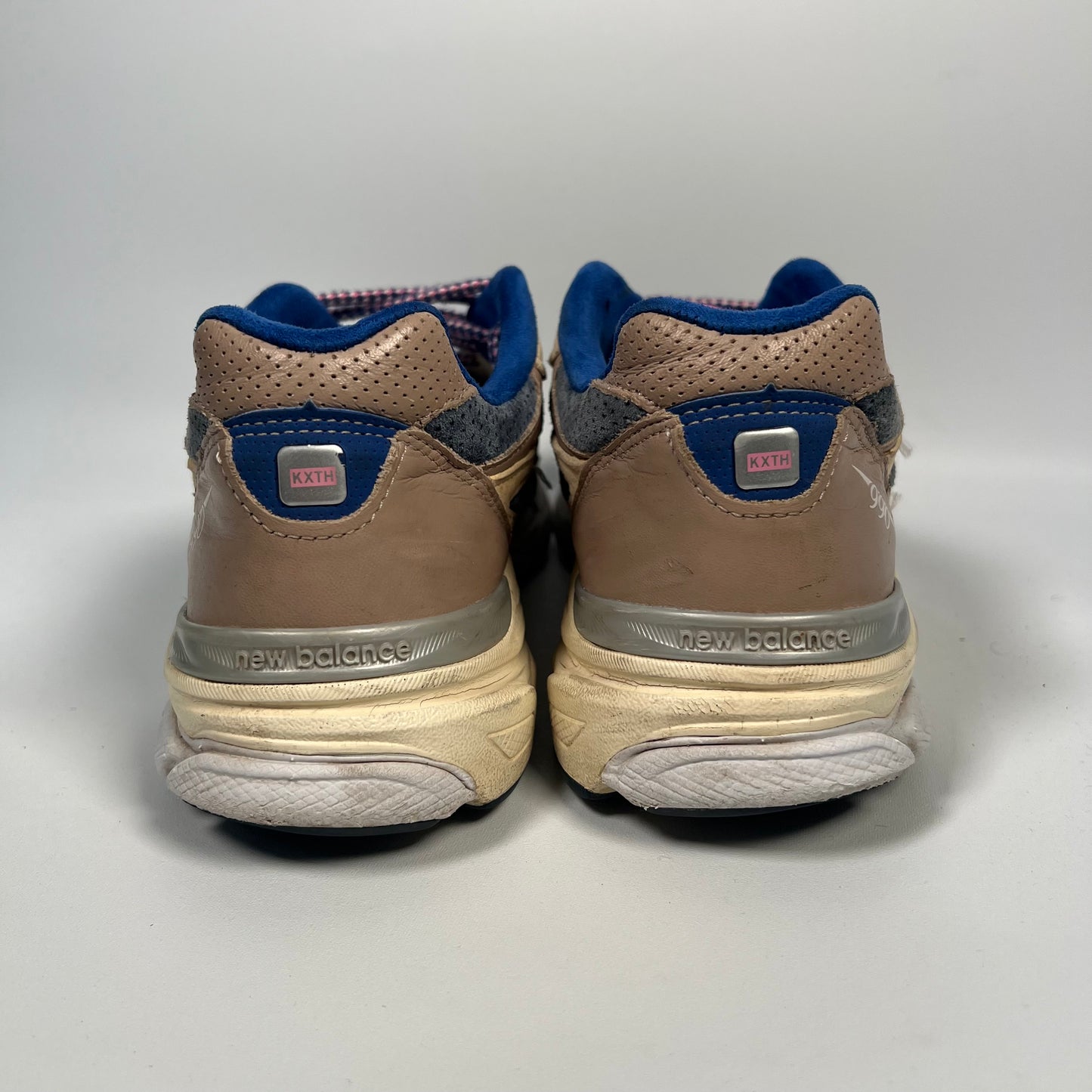 New Balance 990v3 MiUSA Kith Daytona Size 10.5 USED s17547