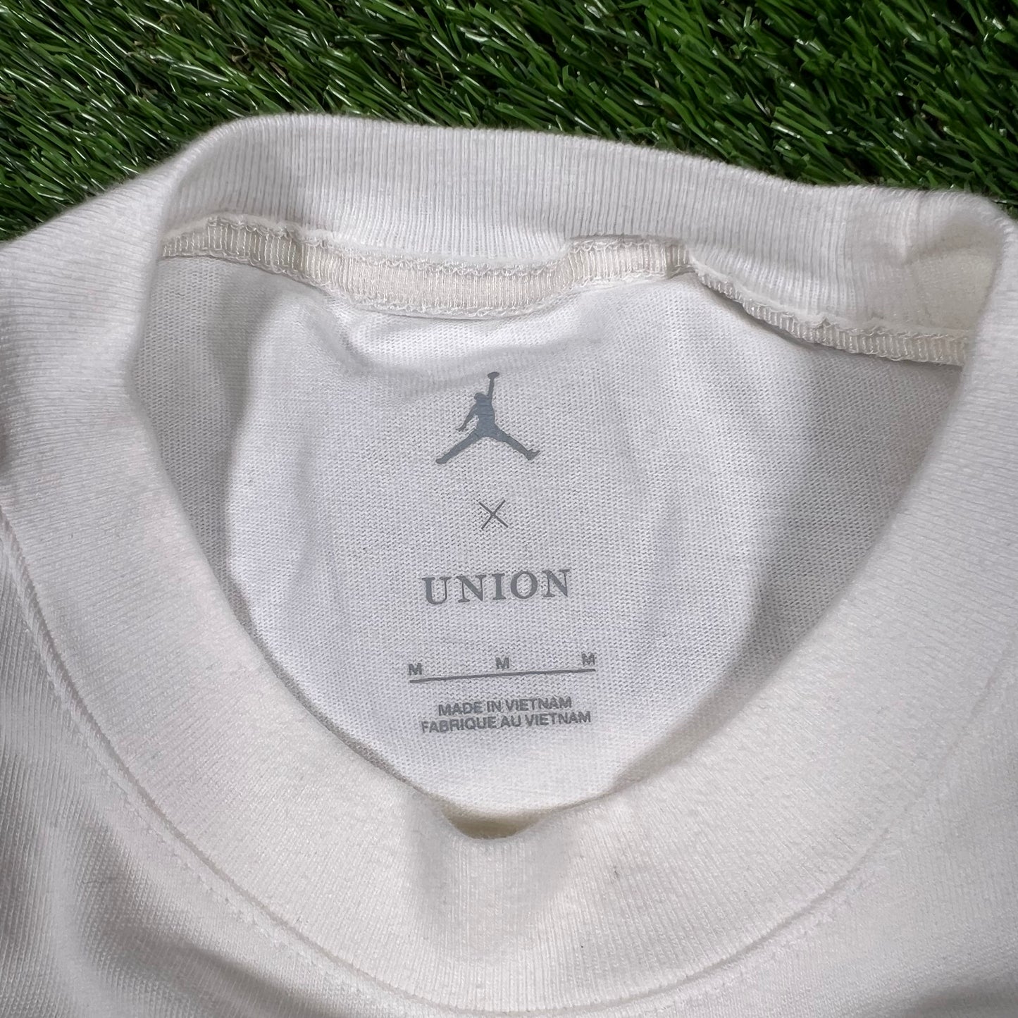 Jordan Union LA Air Jordan White Tee Size Medium USED x14666