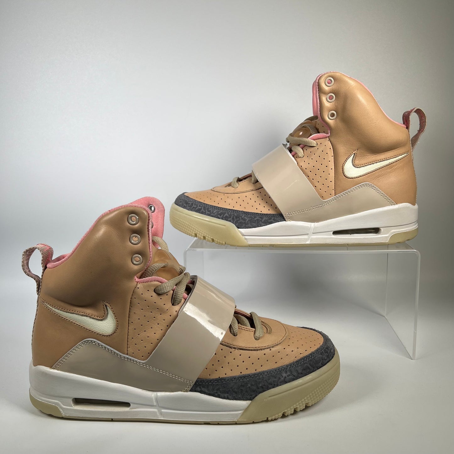 Nike Air Yeezy 1 Net Tan (2009) Size 9 NEW s18541