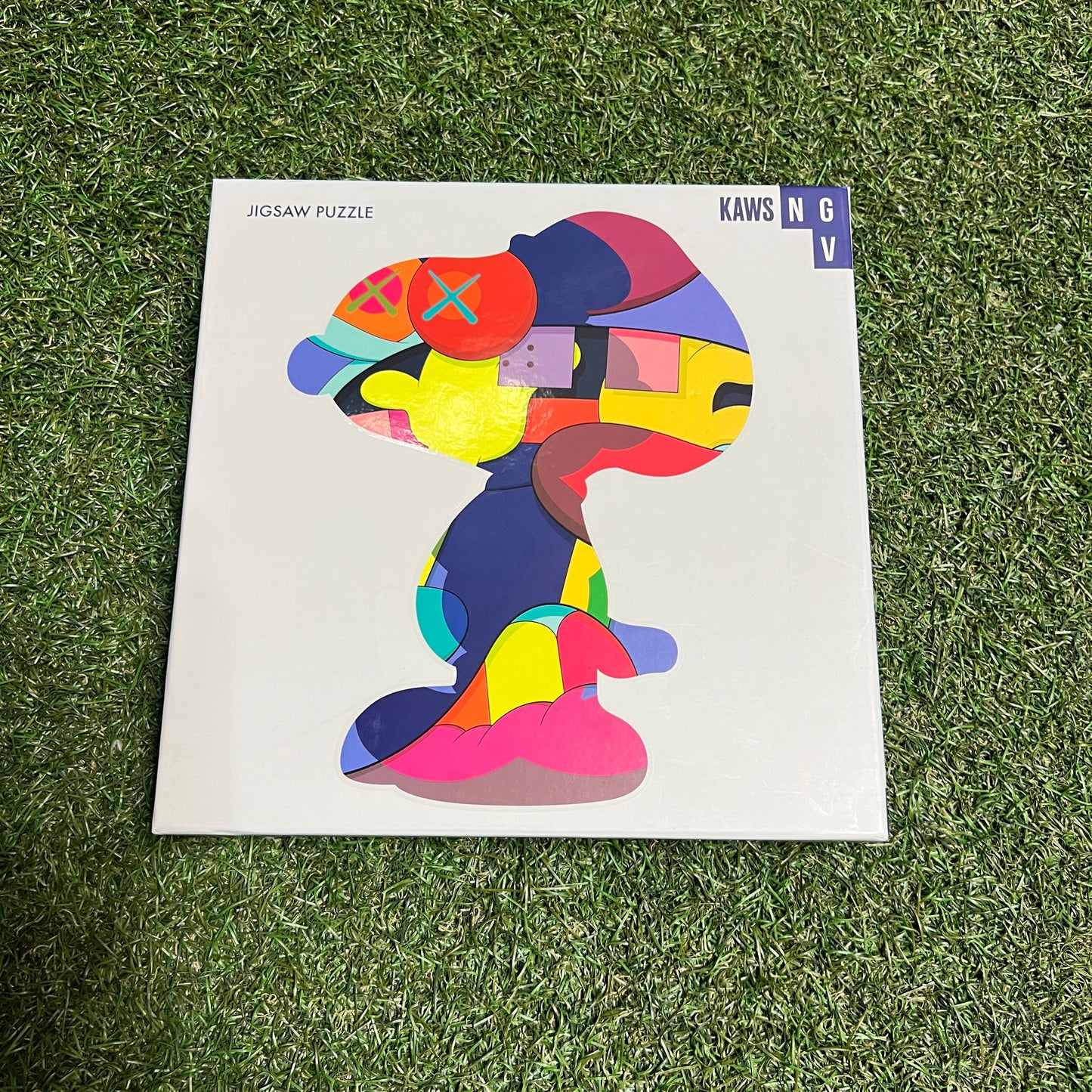 Kaws Snoopy jigsaw puzzle piece USED x8414