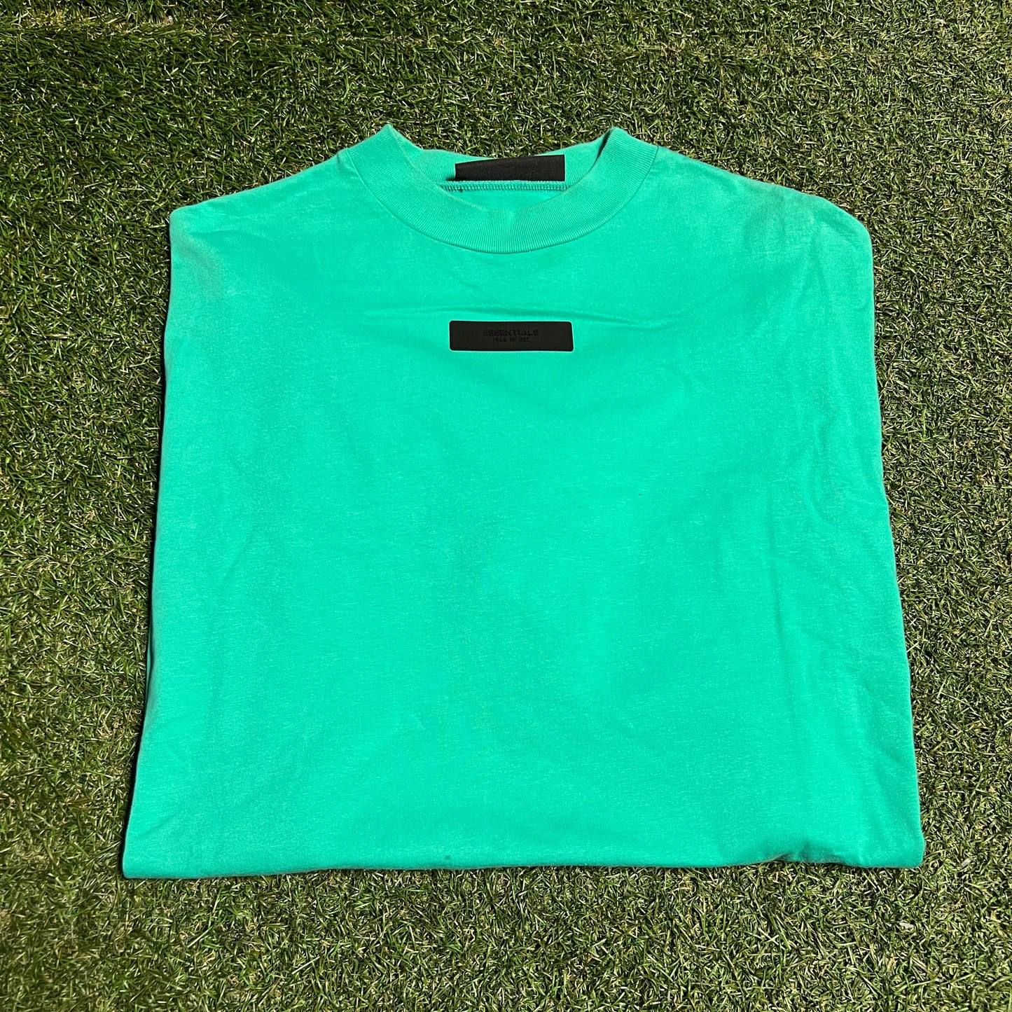 Fear of God FOG Essentials Teal Under Collar Logo Tee Size Small USED x14120