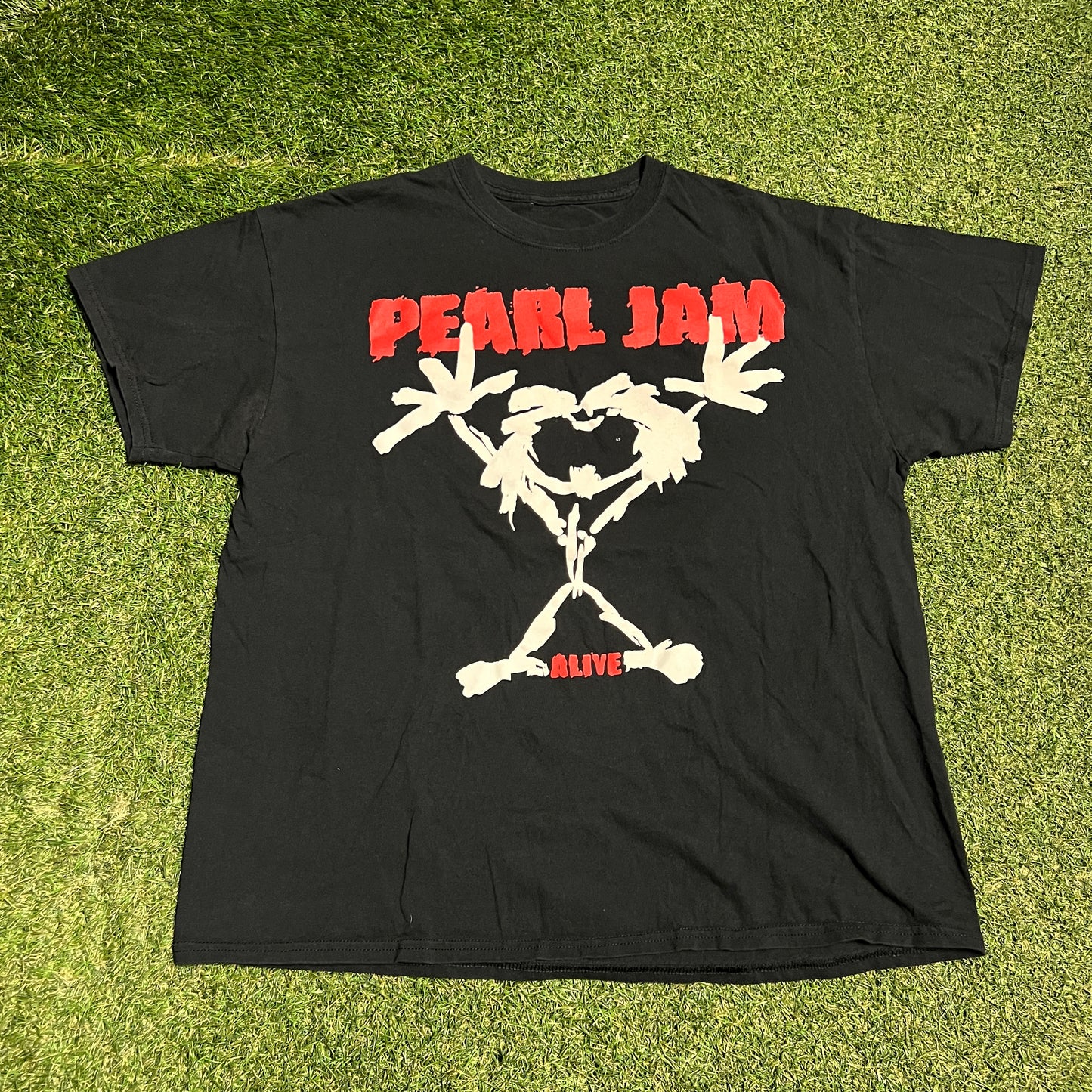 Pearl Jam Modern Alive Tour Black Tee Size Large USED v16426