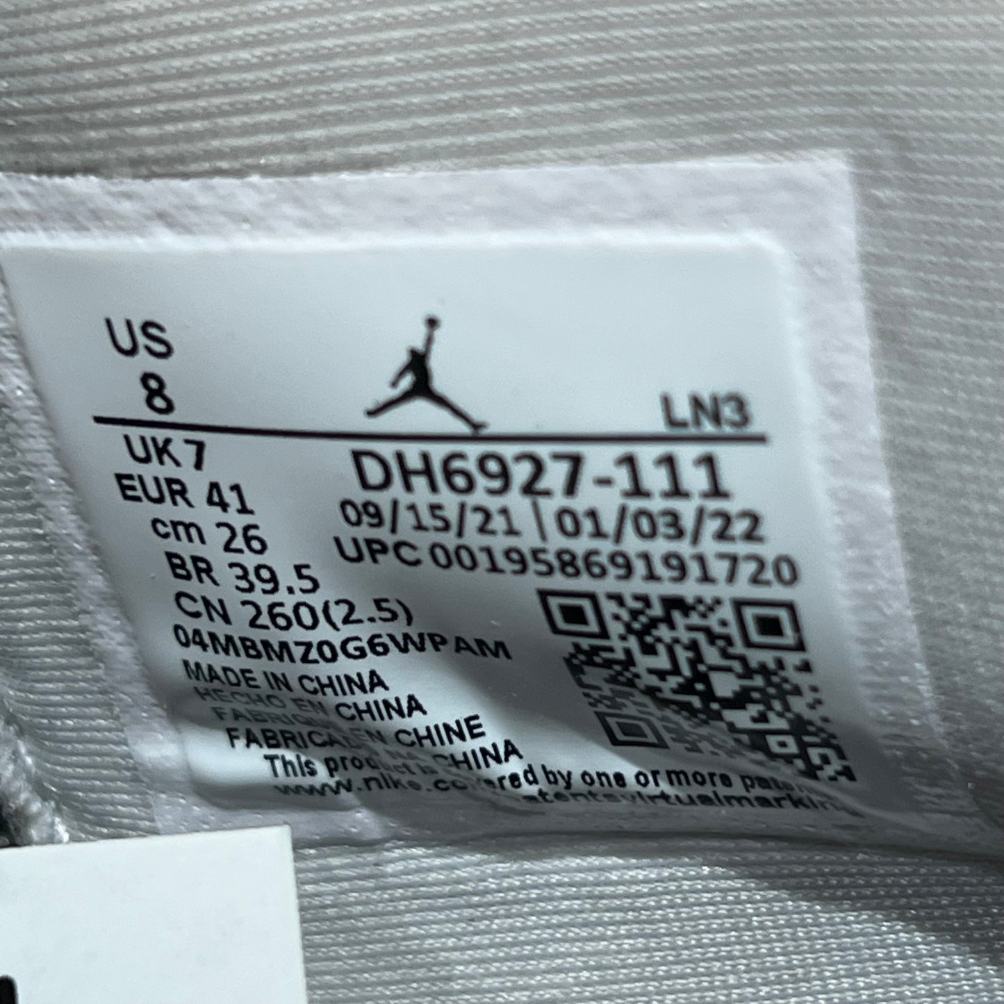 Jordan 4 Military Black (2022) Size 8 USED s18593