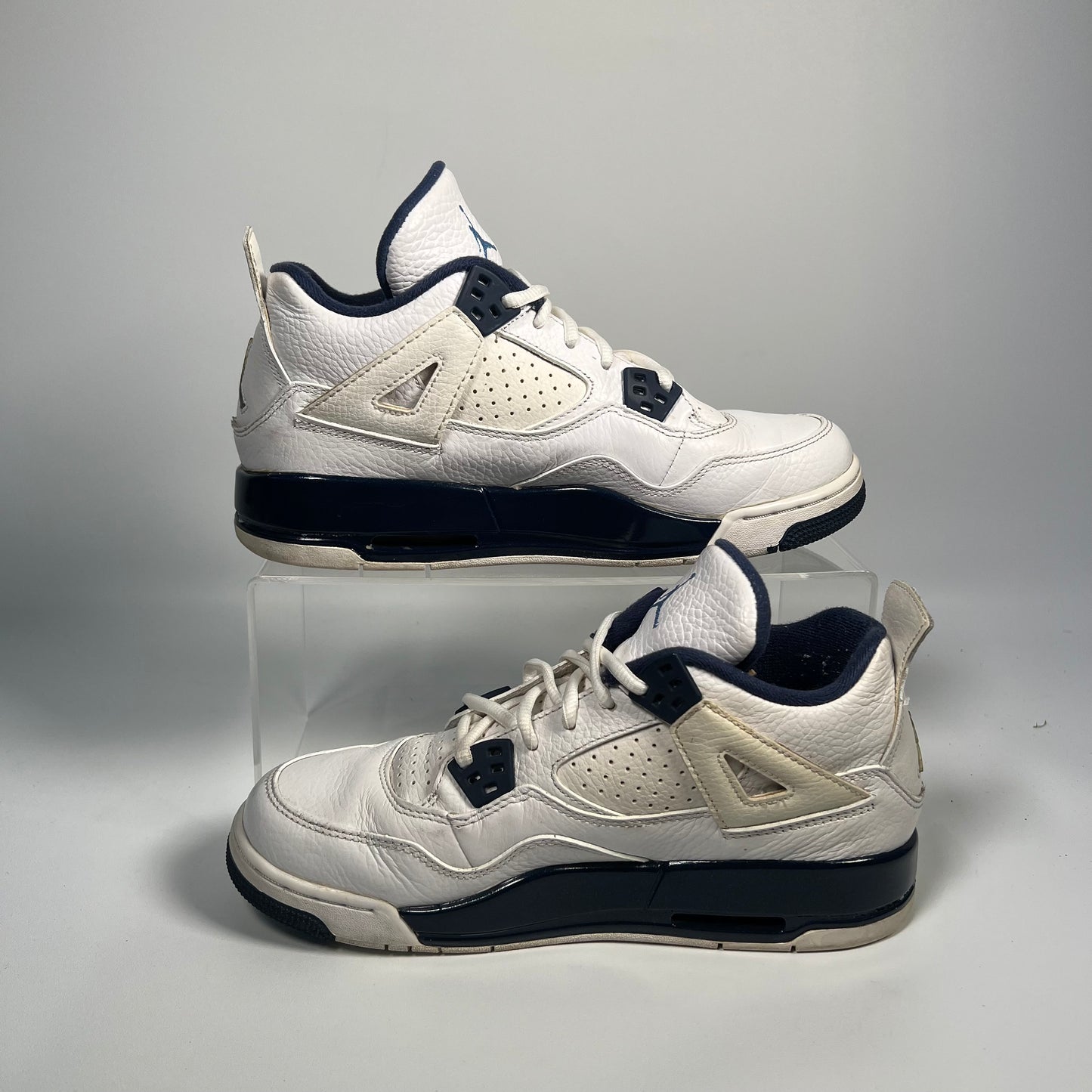 Jordan 4 Columbia (2015) Size 6.5y USED s17634