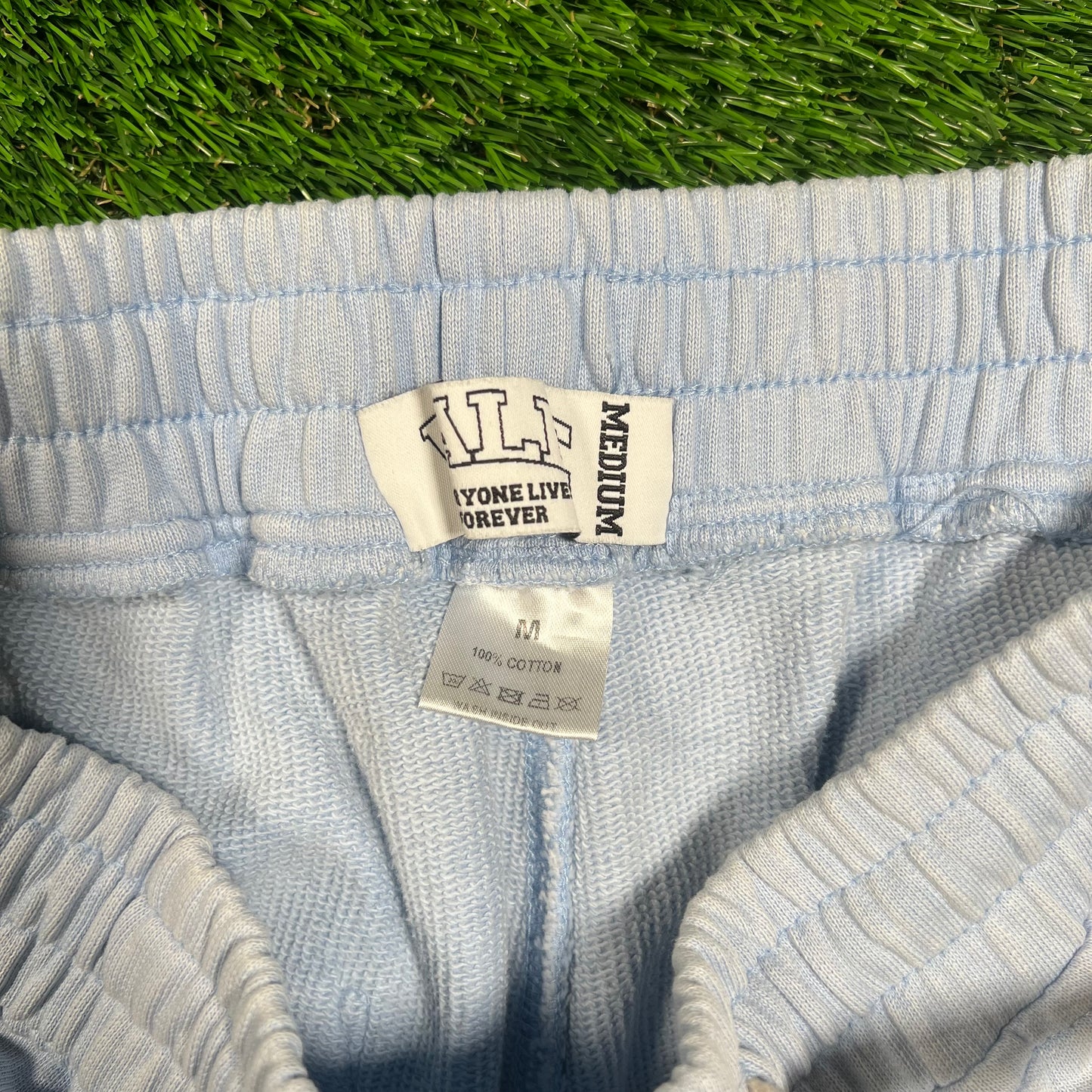 Vale Ice Studded Crystal Blue Sweatpants Size Medium USED x16566