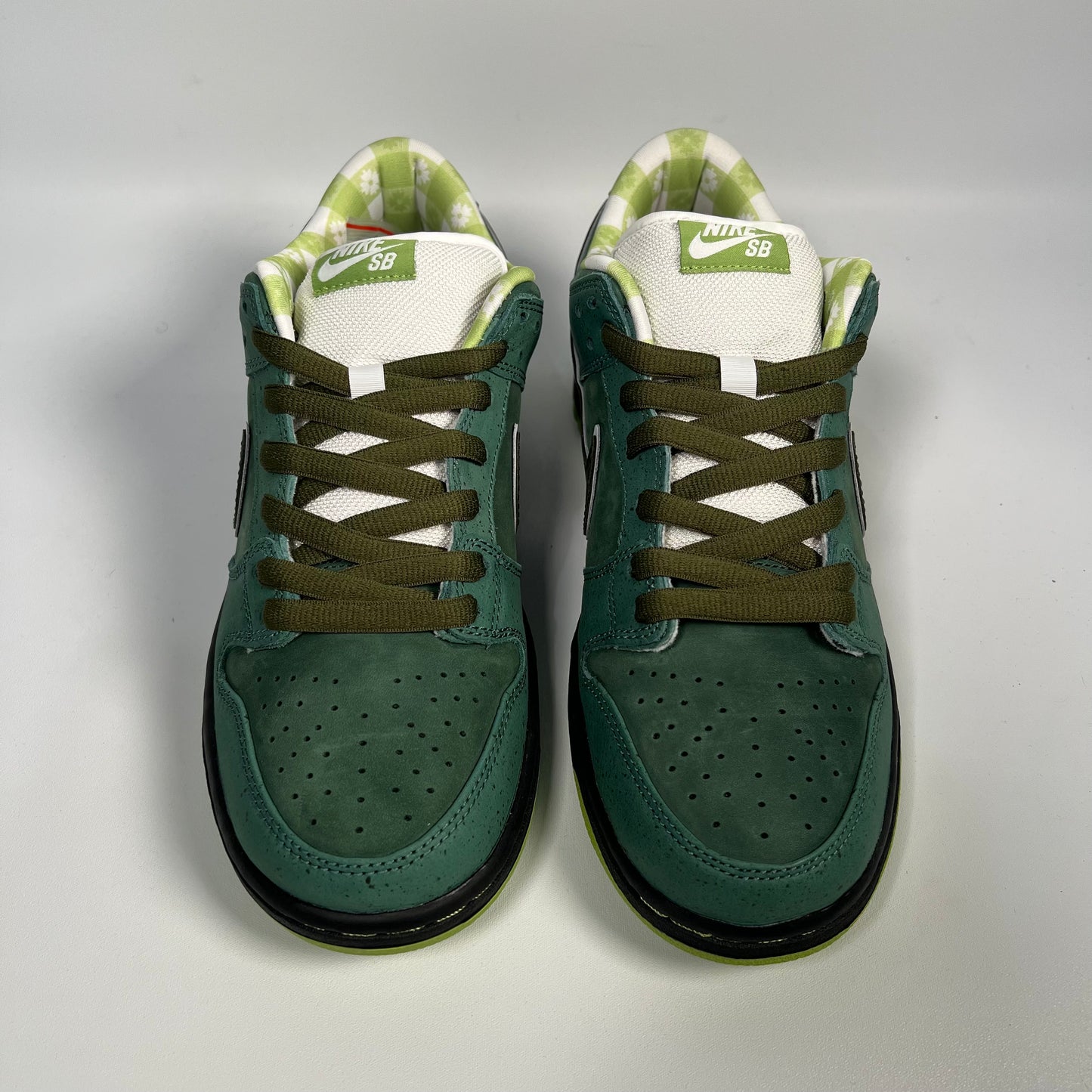 Nike SB Dunk Low Green Lobster (2018) Size 9 NEW s17795
