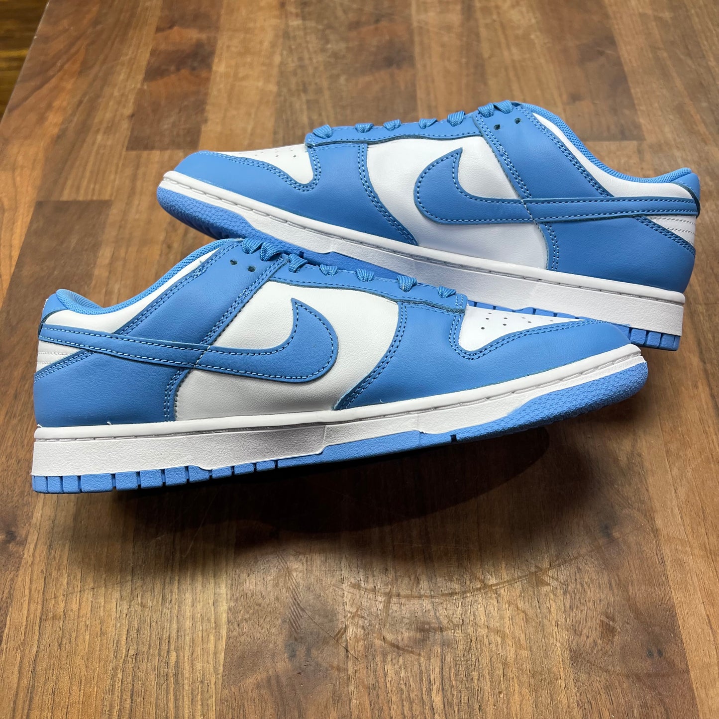 Nike Dunk Low UNC (2021) Size 9.5 USED S16694