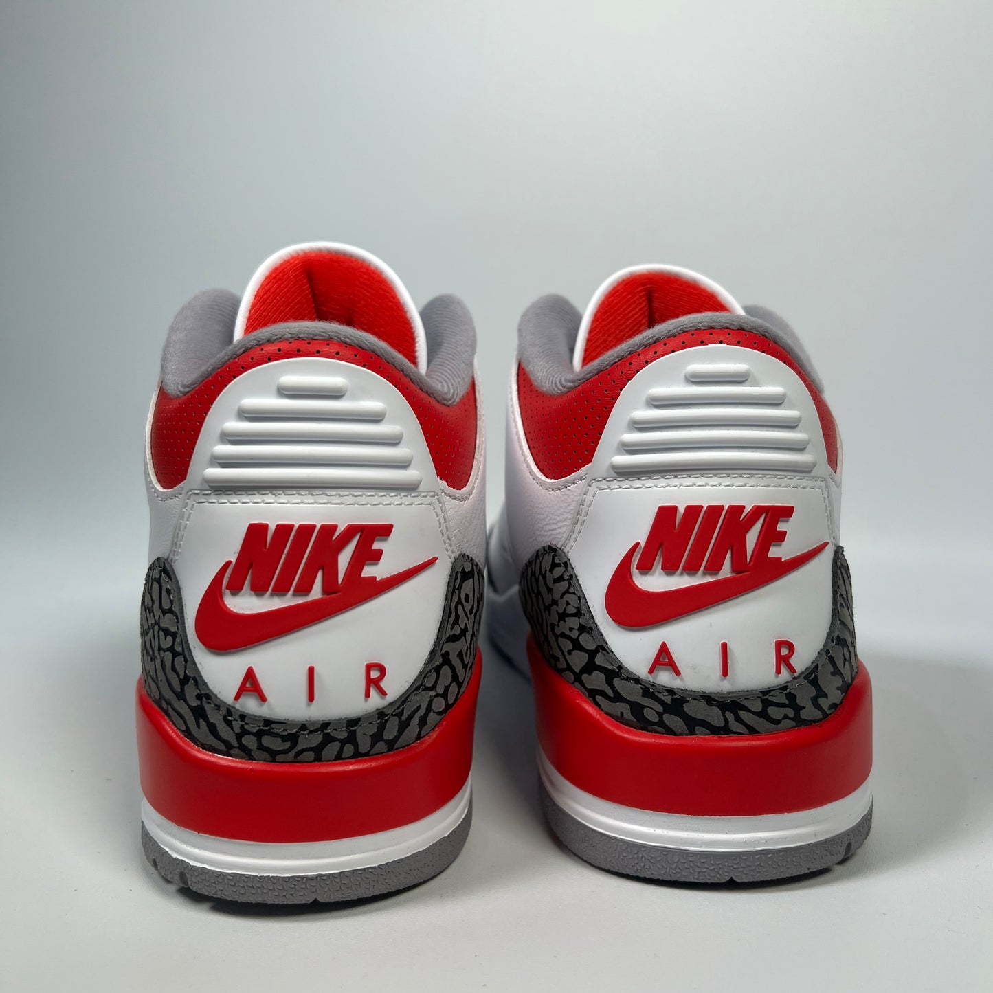 Jordan 3 Fire Red (2022) Size 10 USED s17447