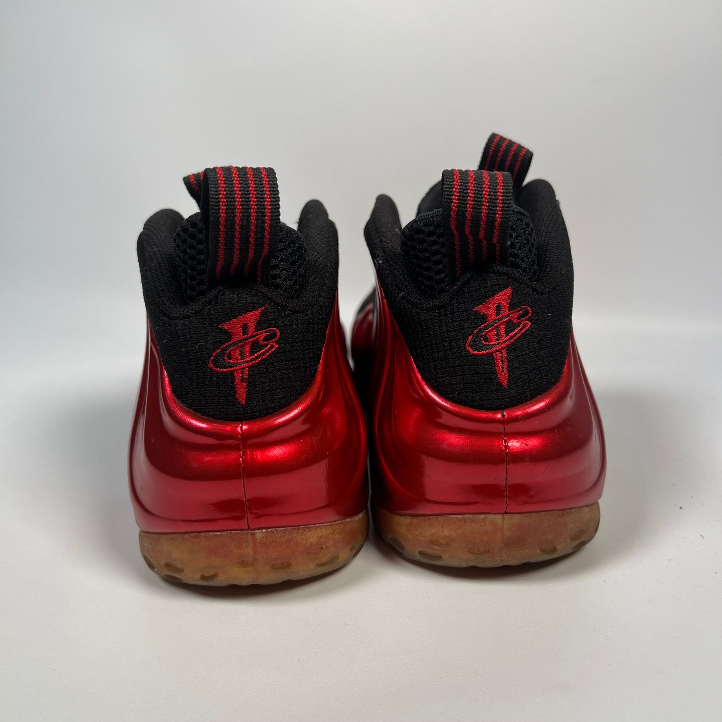 Nike Foamposite Metallic Red (2012) Size 8 USED s17111