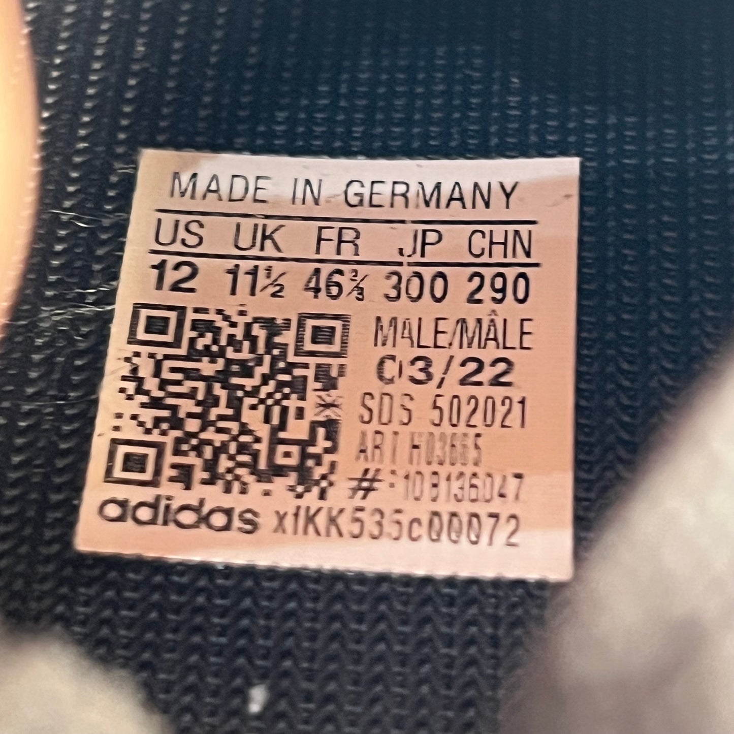 Yeezy 450 Utility 2022 Black Size 12 USED S17589