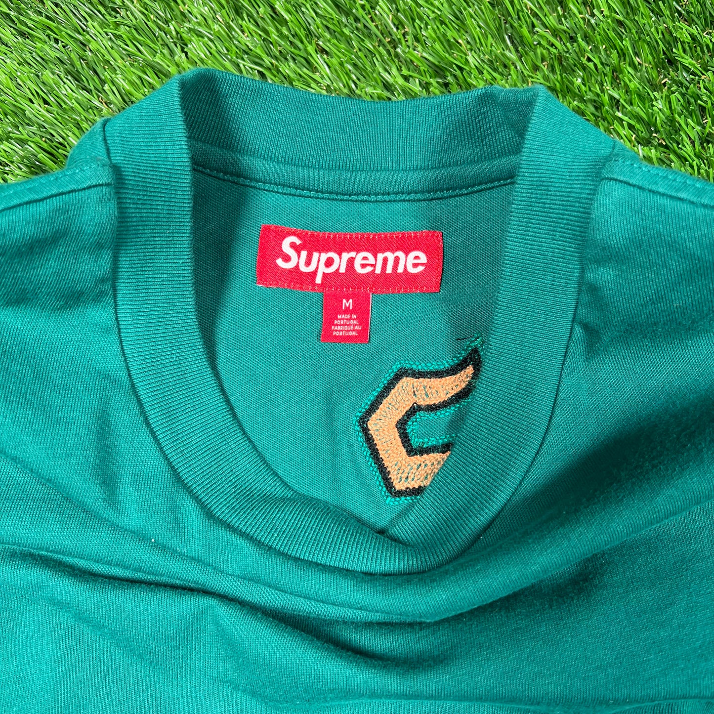 Supreme Green Brushed Arc S/S Tee (2025) Size Medium USED x16782