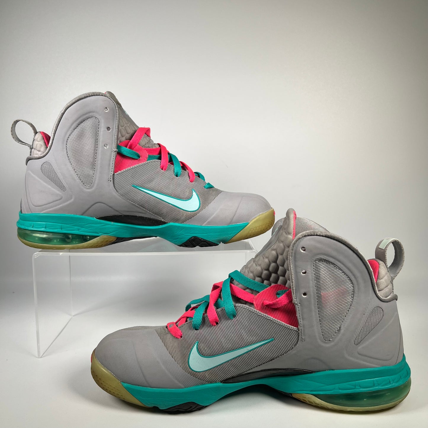 Nike Lebron 9 South Beach (2012) Size 10.5 USED s18042