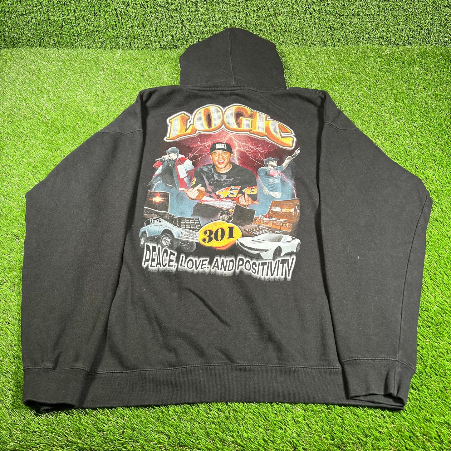 Logic Black Hoodie w/ Back Hit Size XXL USE v16703