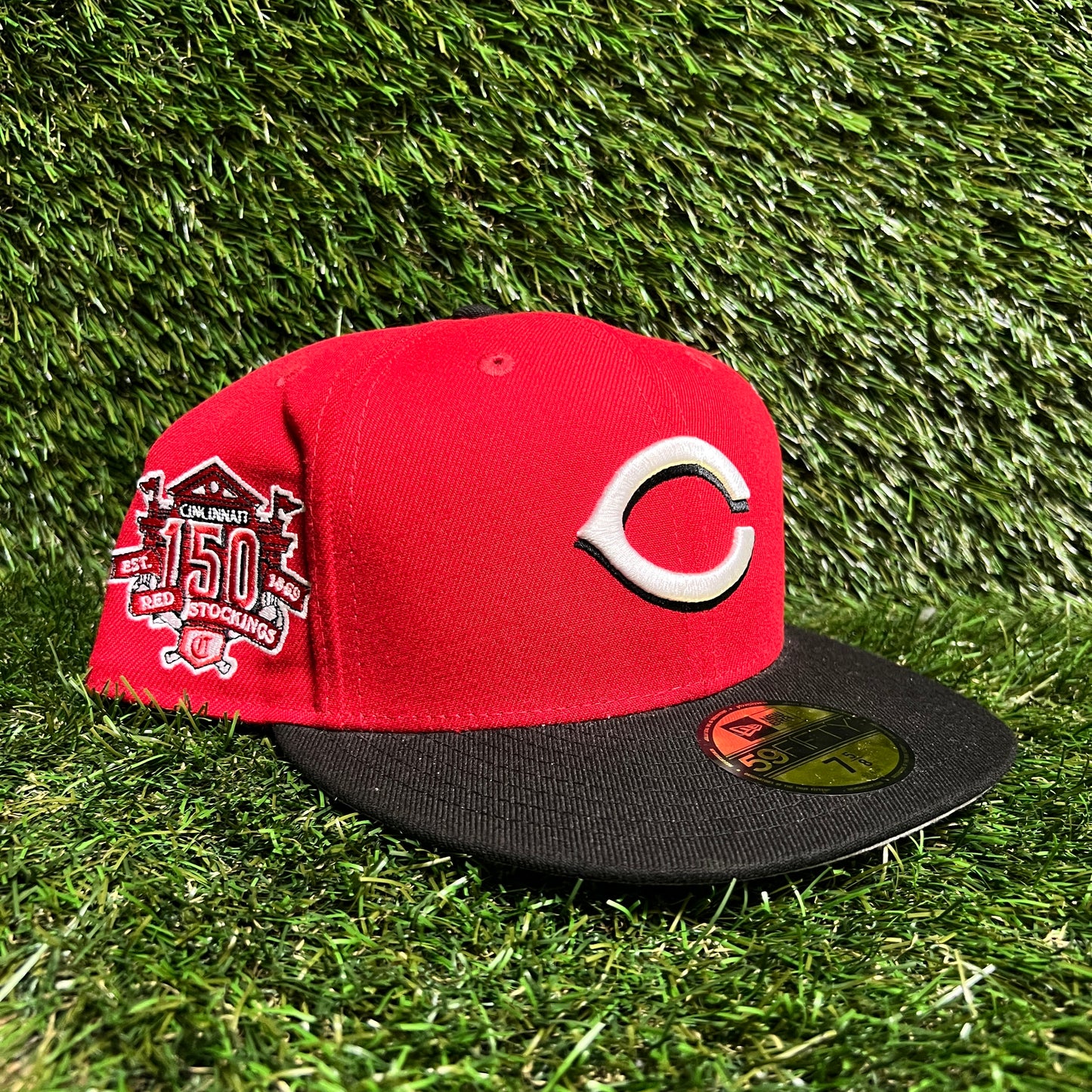 New Era Cincinnati Reds 150 Years Red Hat Size 7 5/8 USED v16154