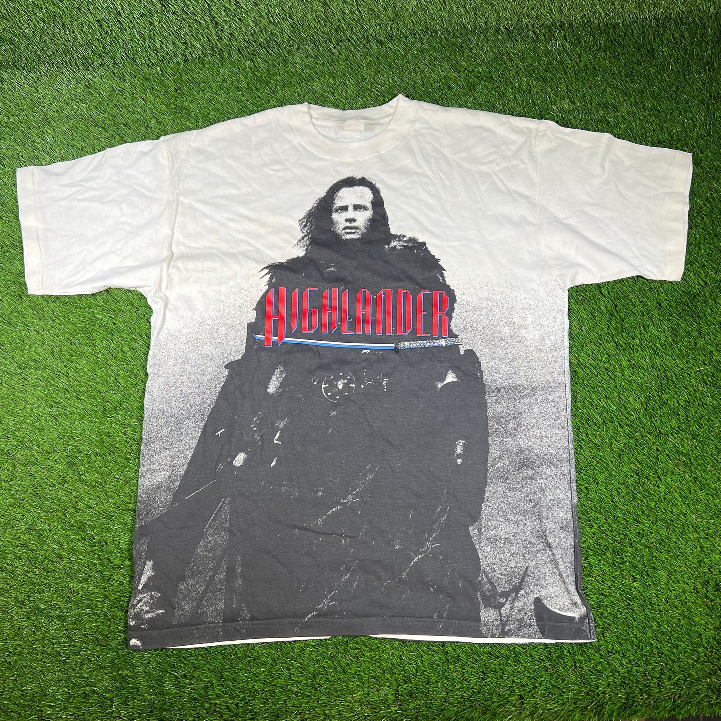 1990s Highlander White AOP Tee Size XL USED v16659