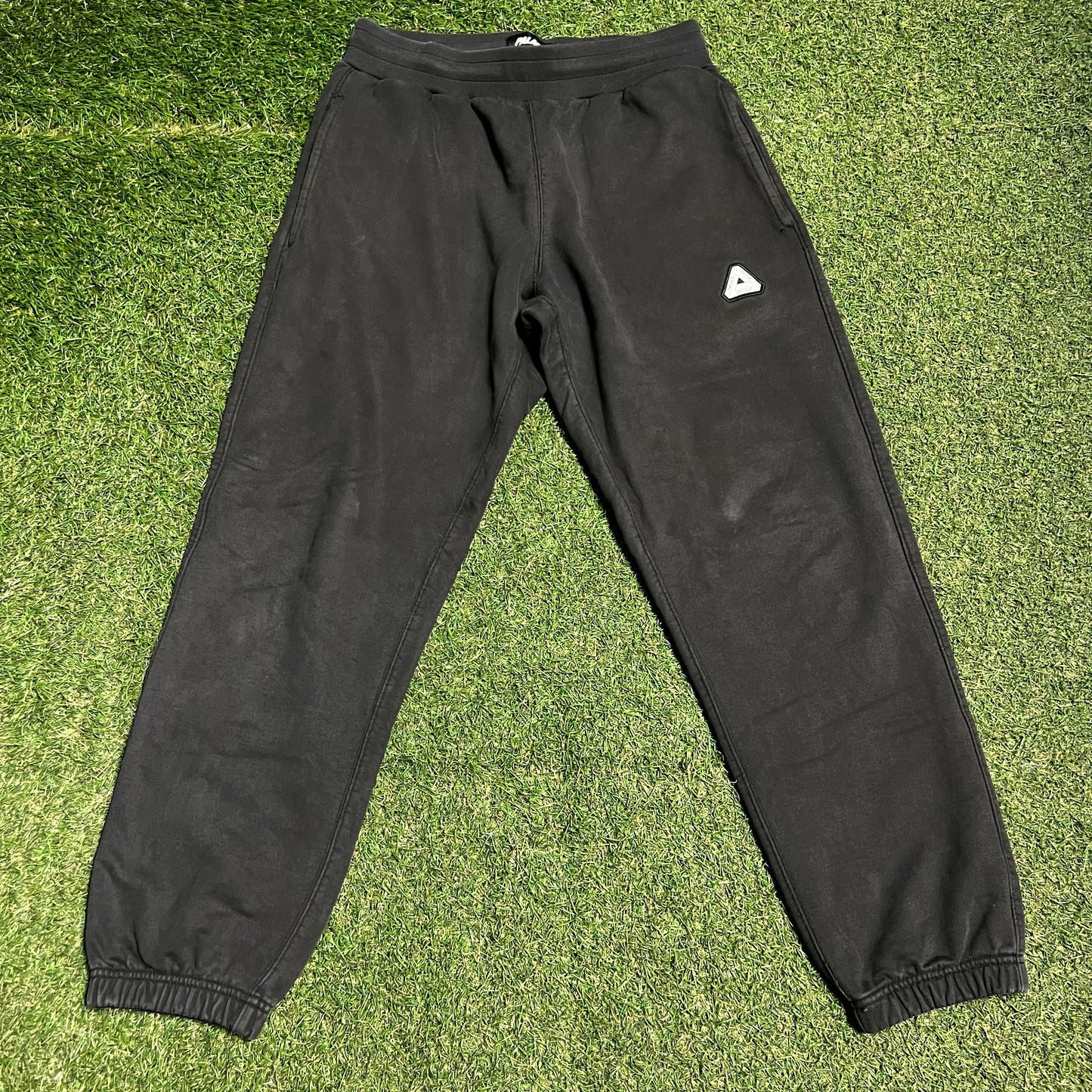 Palace Embroidered Logo Black Sweatpants Size Small USED x14080