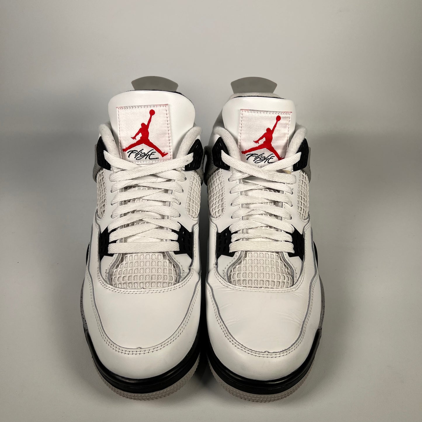 Jordan 4 White Cement (2025) Size 10 USED s18192