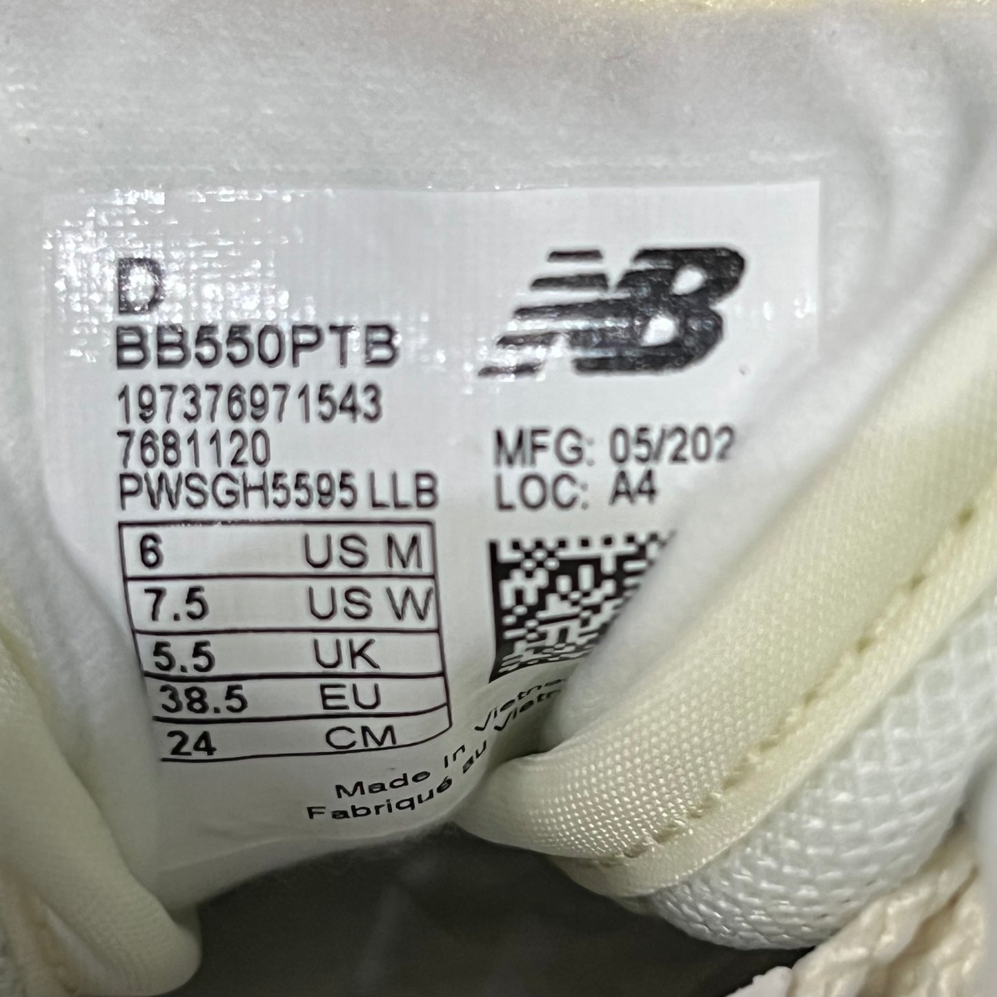 New Balance 550 New Spruce Mini Logo (2024) Size 6 NEW s21273