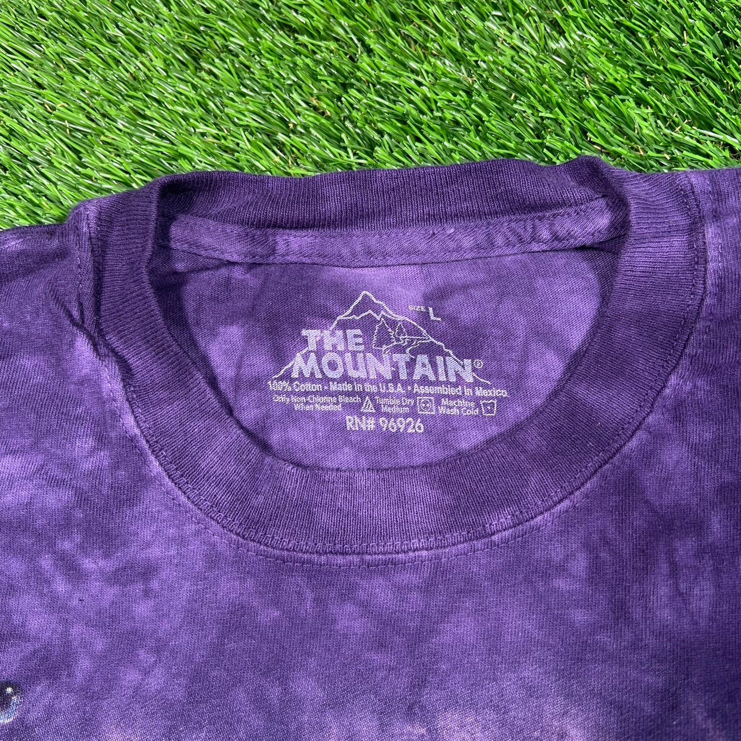 Modern The Mountain Dolphins Purple Tie Dye Tee Size Large USED v17715
