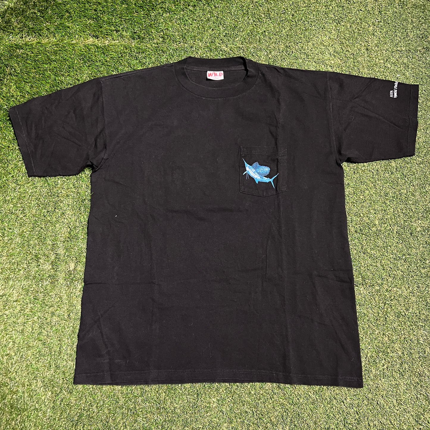 Y2K Blue Marlin "Wild" Tag Black Pocket Tee Size XL USED v16372