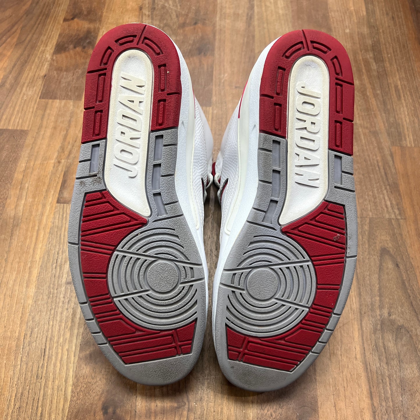 Jordan 2 White Red (2014) Size 10 USED s17329