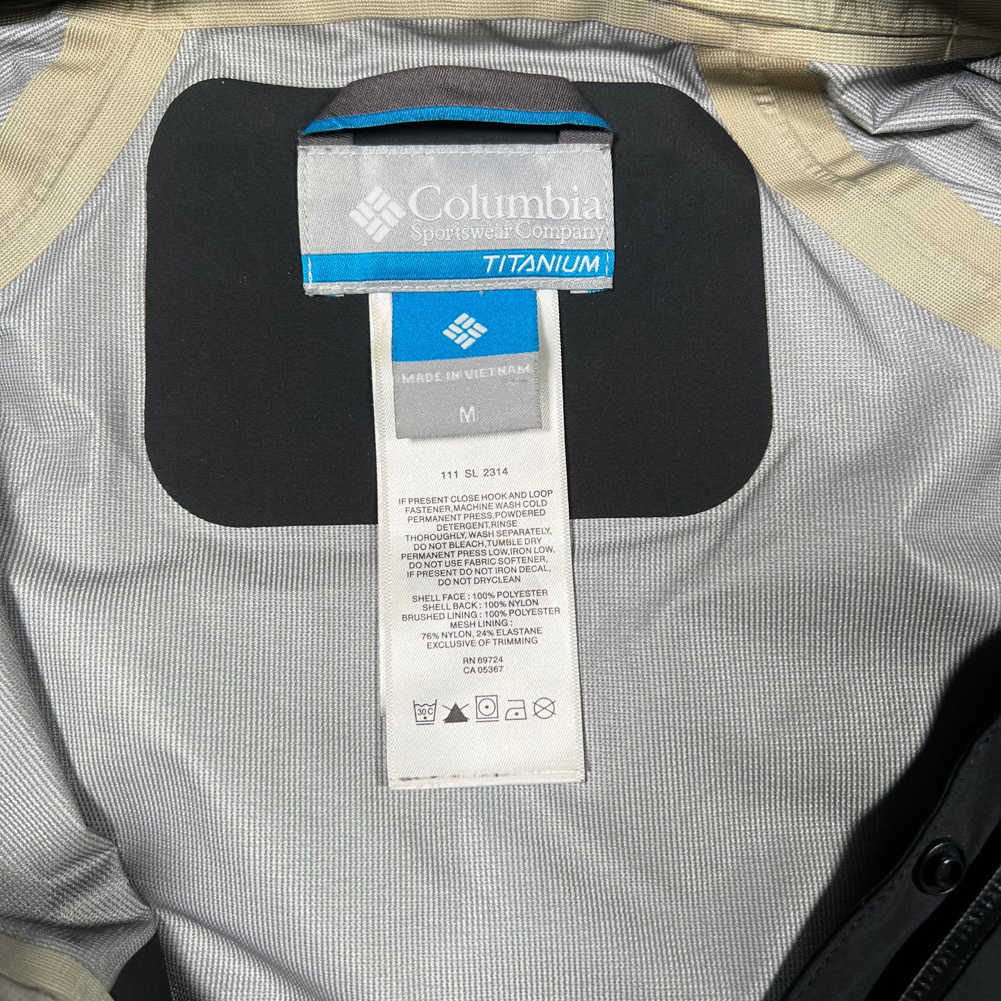 Columbia Nylon Black Rain Jacket Size Medium USED v16882