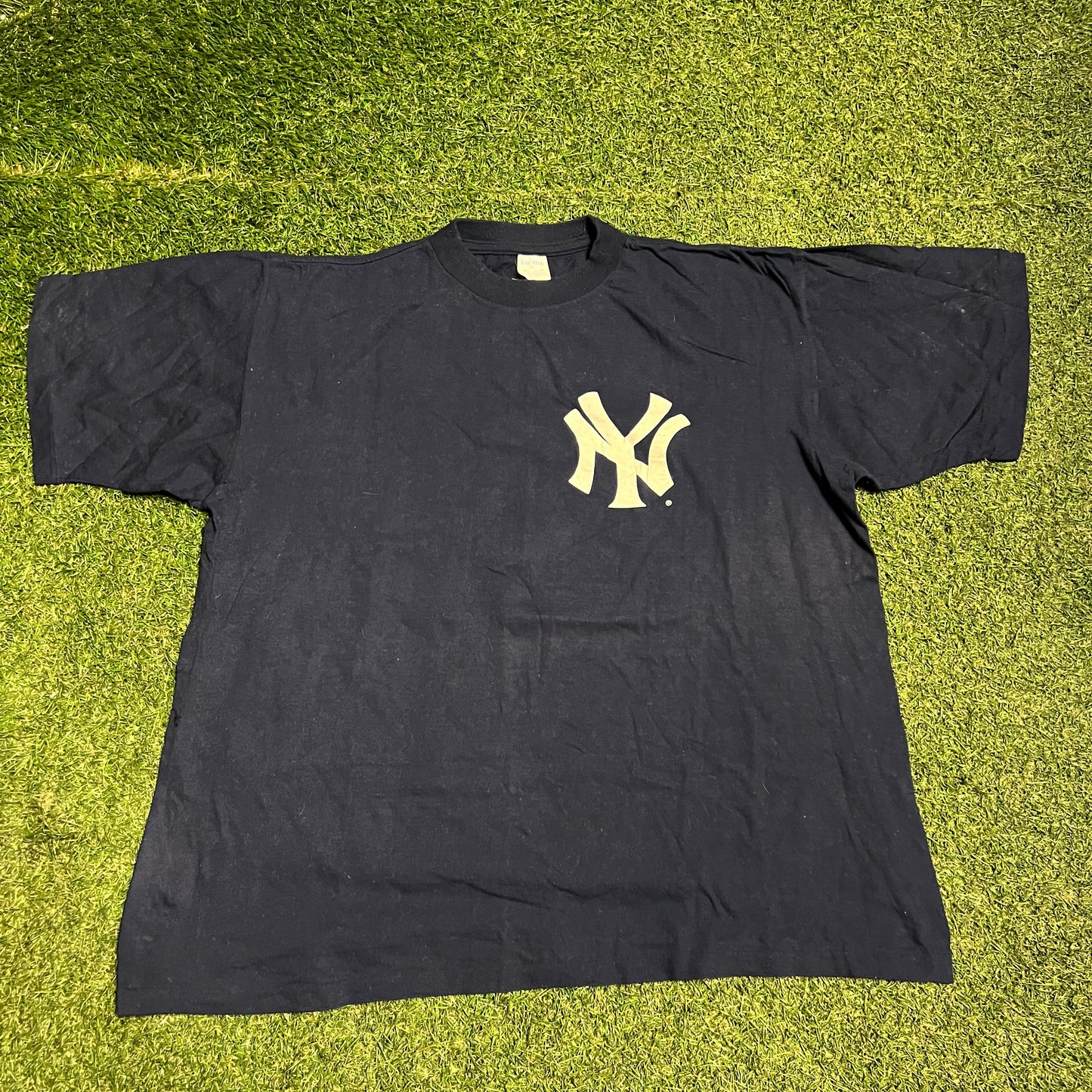 1990s New York Yankees Bernie Williams Navy Tee Size XL USED v16317