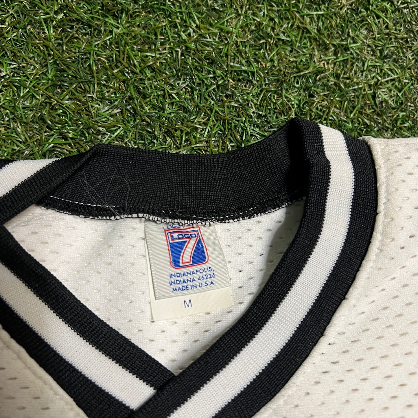 1990s Los Angles Raiders Logo 7 Tag White Jersey Size Medium USED v16494