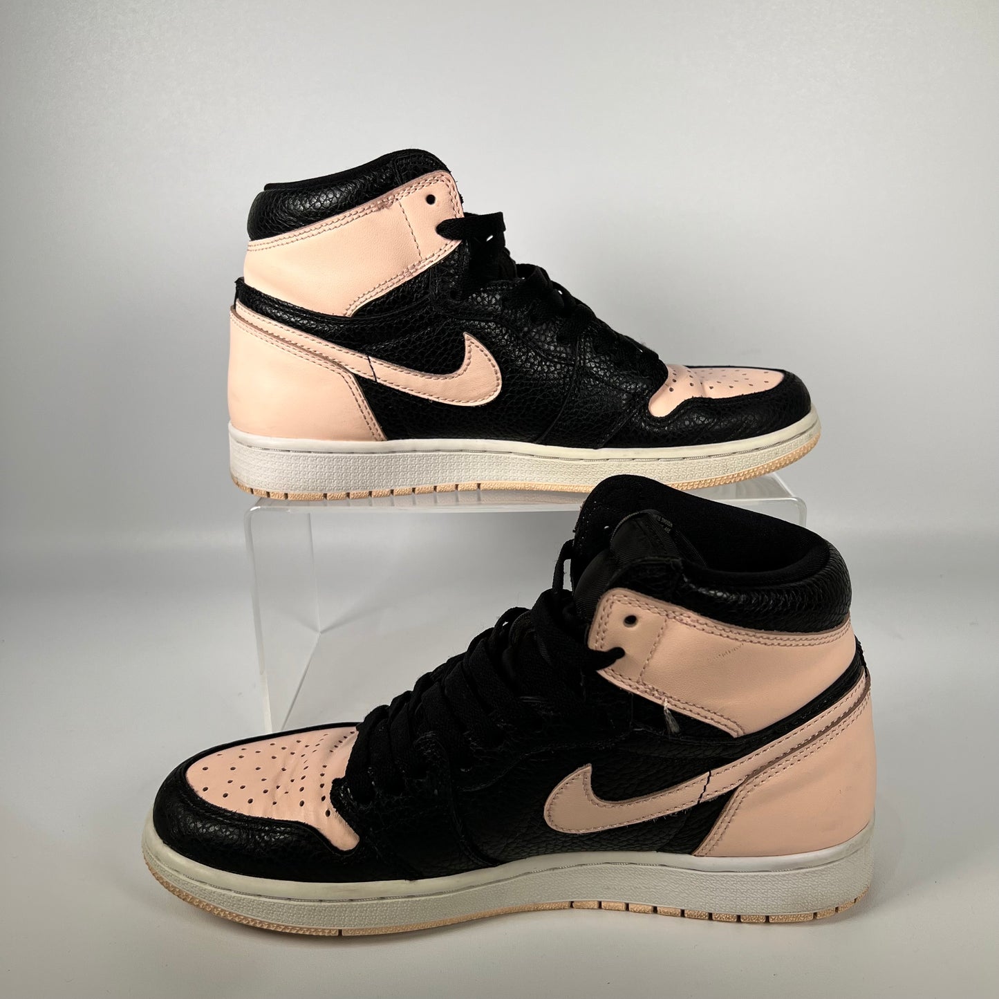 Jordan 1 High Crimson Tint (2019) Size 8.5 USED s17512