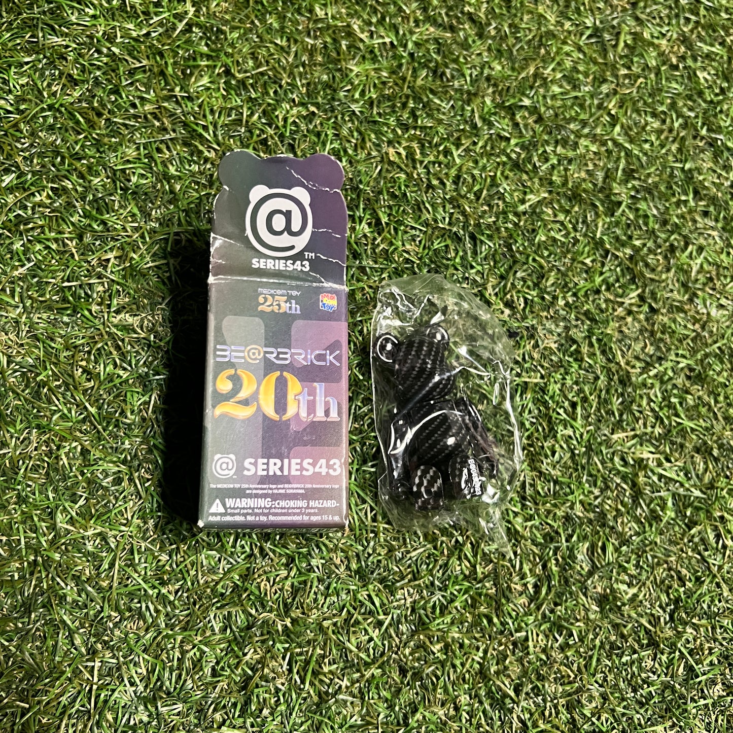 Bearbrick Series 43 "Pattern" NEW x14245