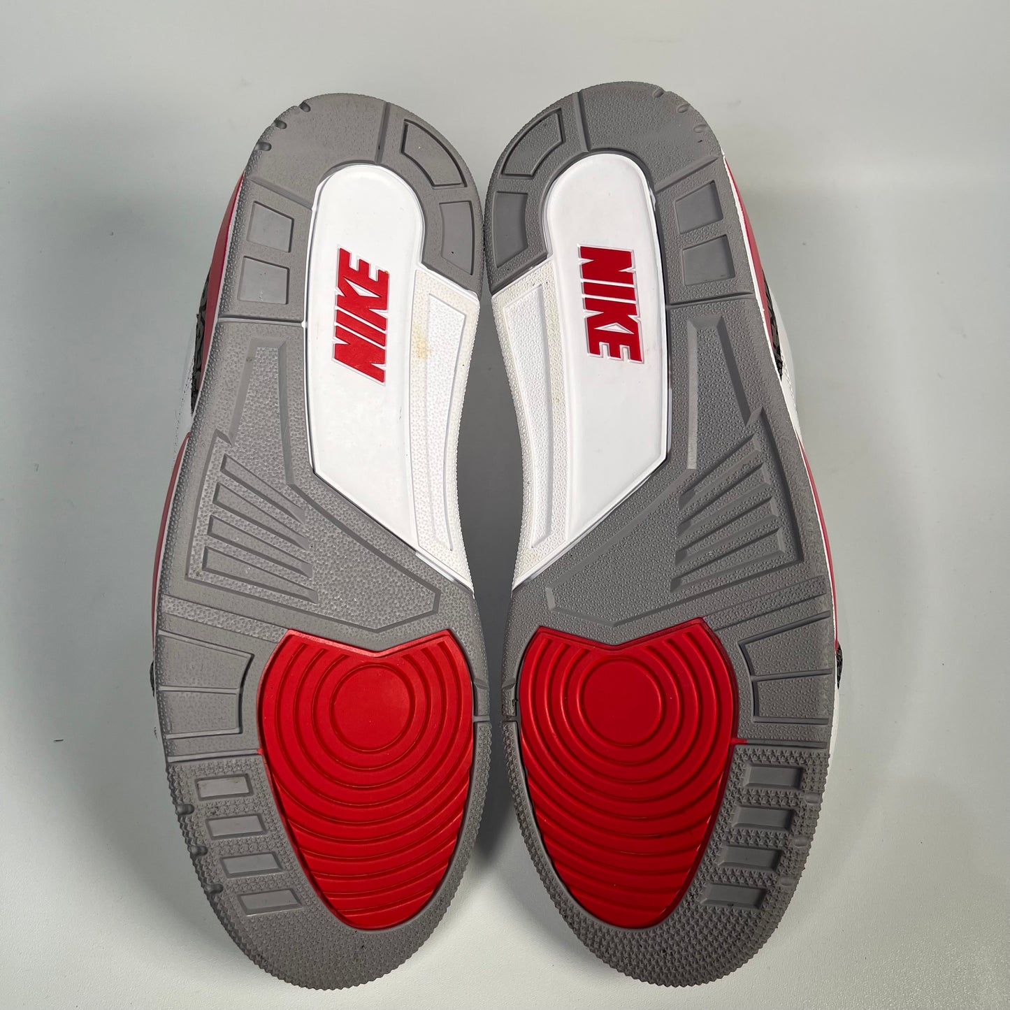 Jordan 3 Fire Red (2022) Size 10 USED s17447